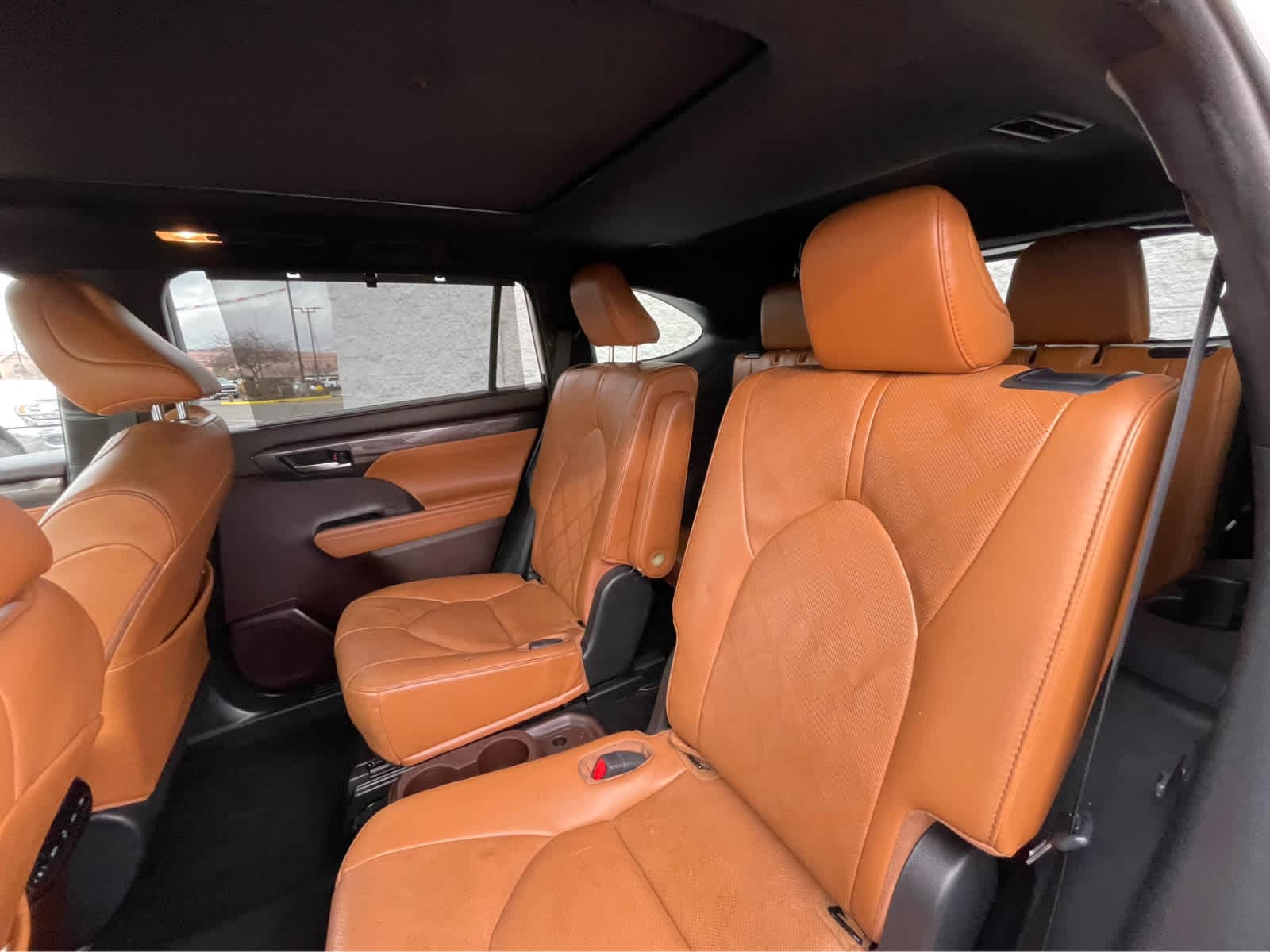 Thumbnail: 2021 Toyota Highlander - 23