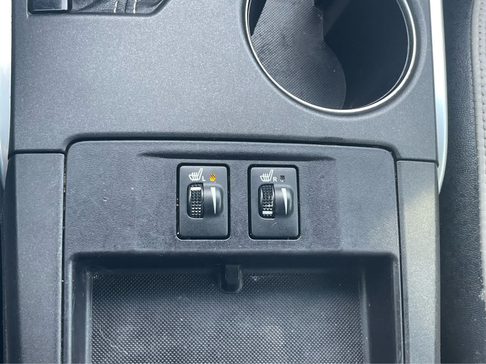 Thumbnail: 2017 Toyota Camry - 17