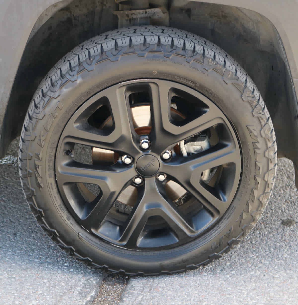 Thumbnail: 2018 Jeep Renegade - 13