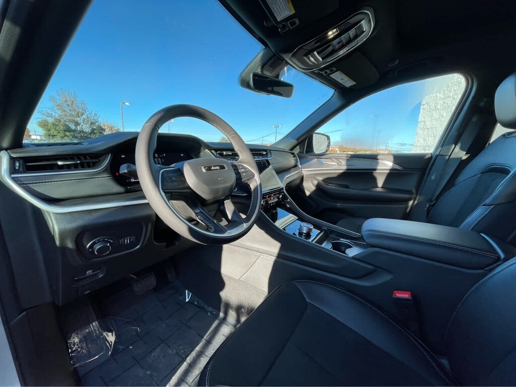 New 2025 Jeep Grand Cherokee ALTITUDE X 4X4 Sport Utility