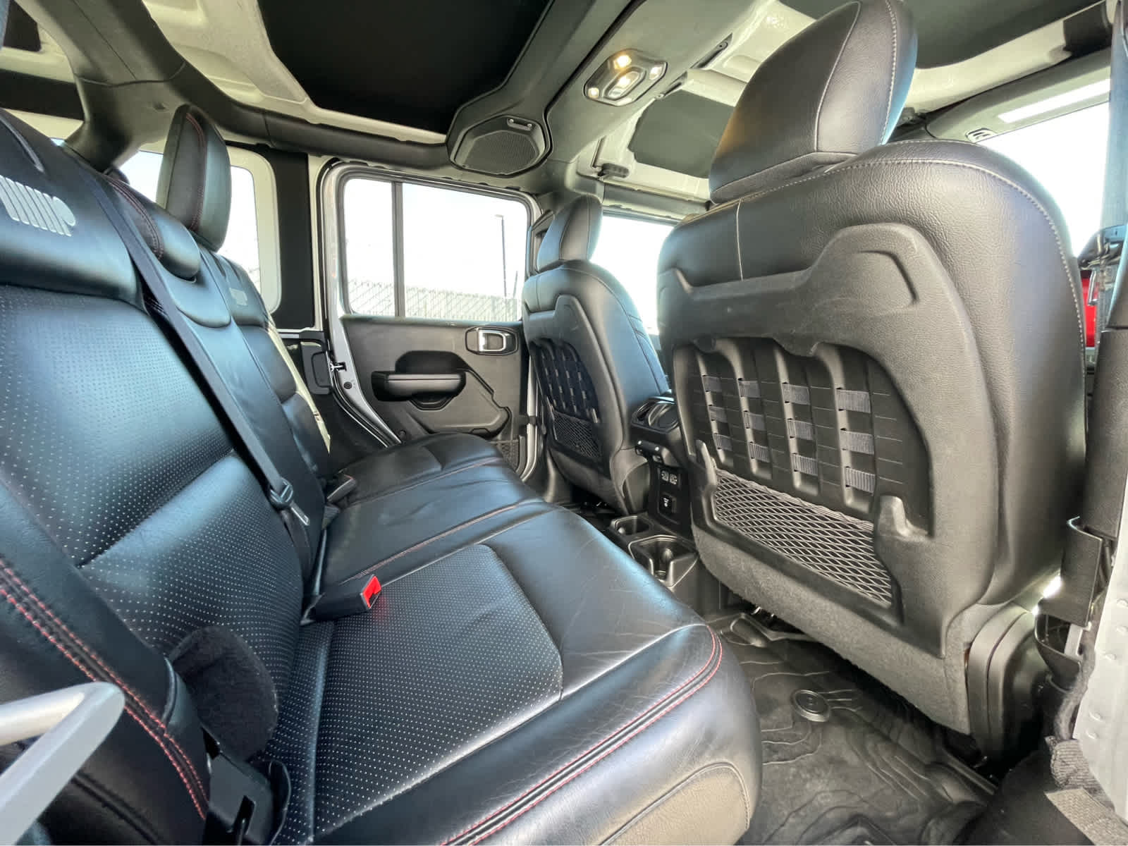 Thumbnail: 2021 Jeep Wrangler - 25