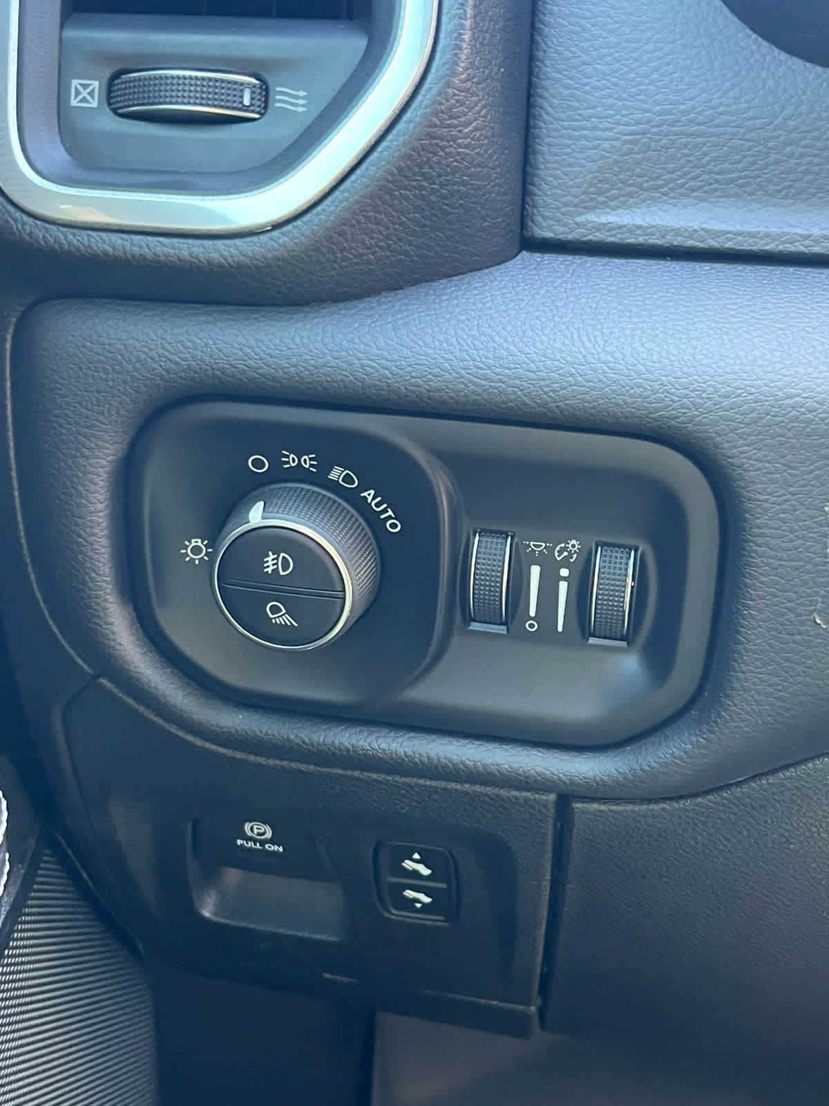 Thumbnail: 2020 RAM 1500 - 25