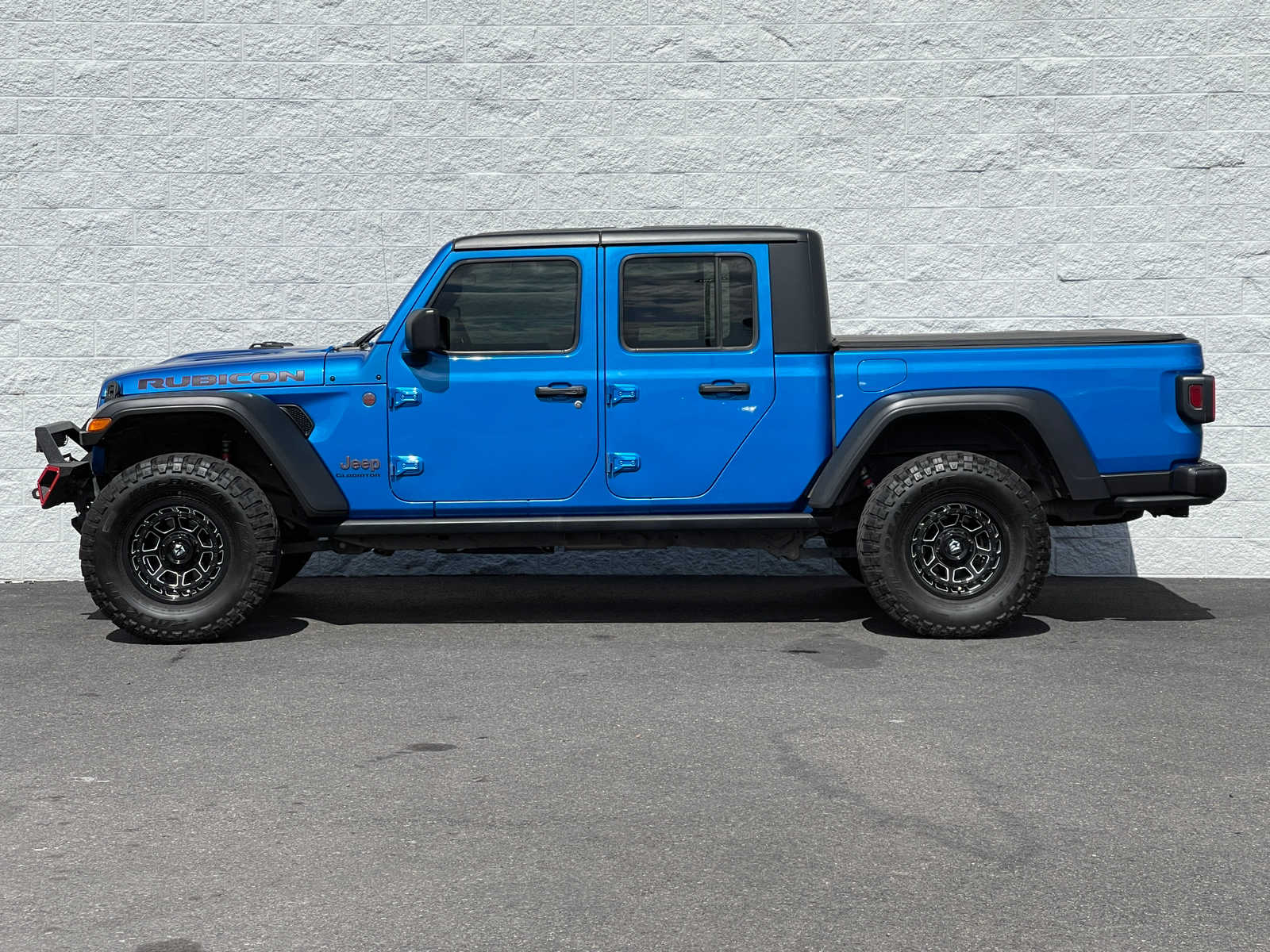 Used 2020 Jeep Gladiator Rubicon with VIN 1C6JJTBGXLL193815 for sale in Klamath Falls, OR