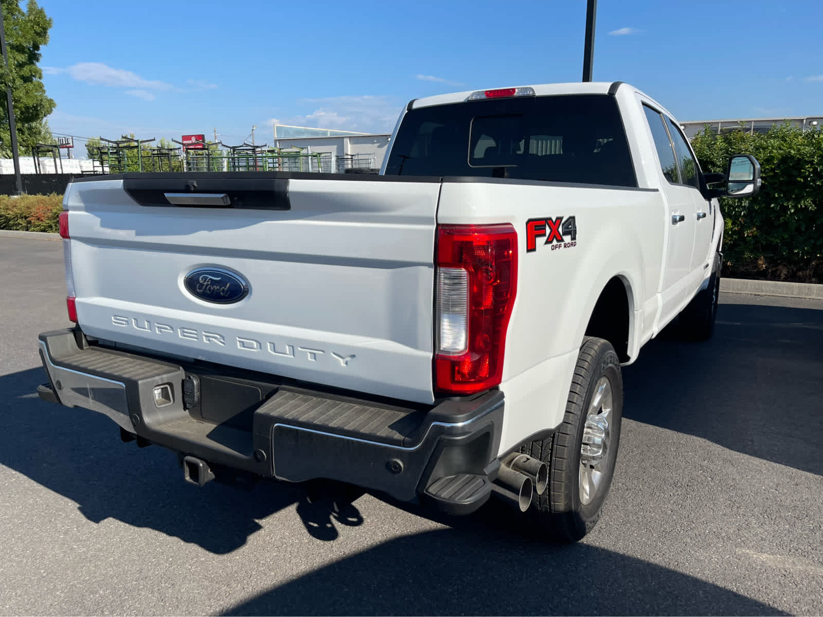 2019 Ford F-350 Lariat photo 4