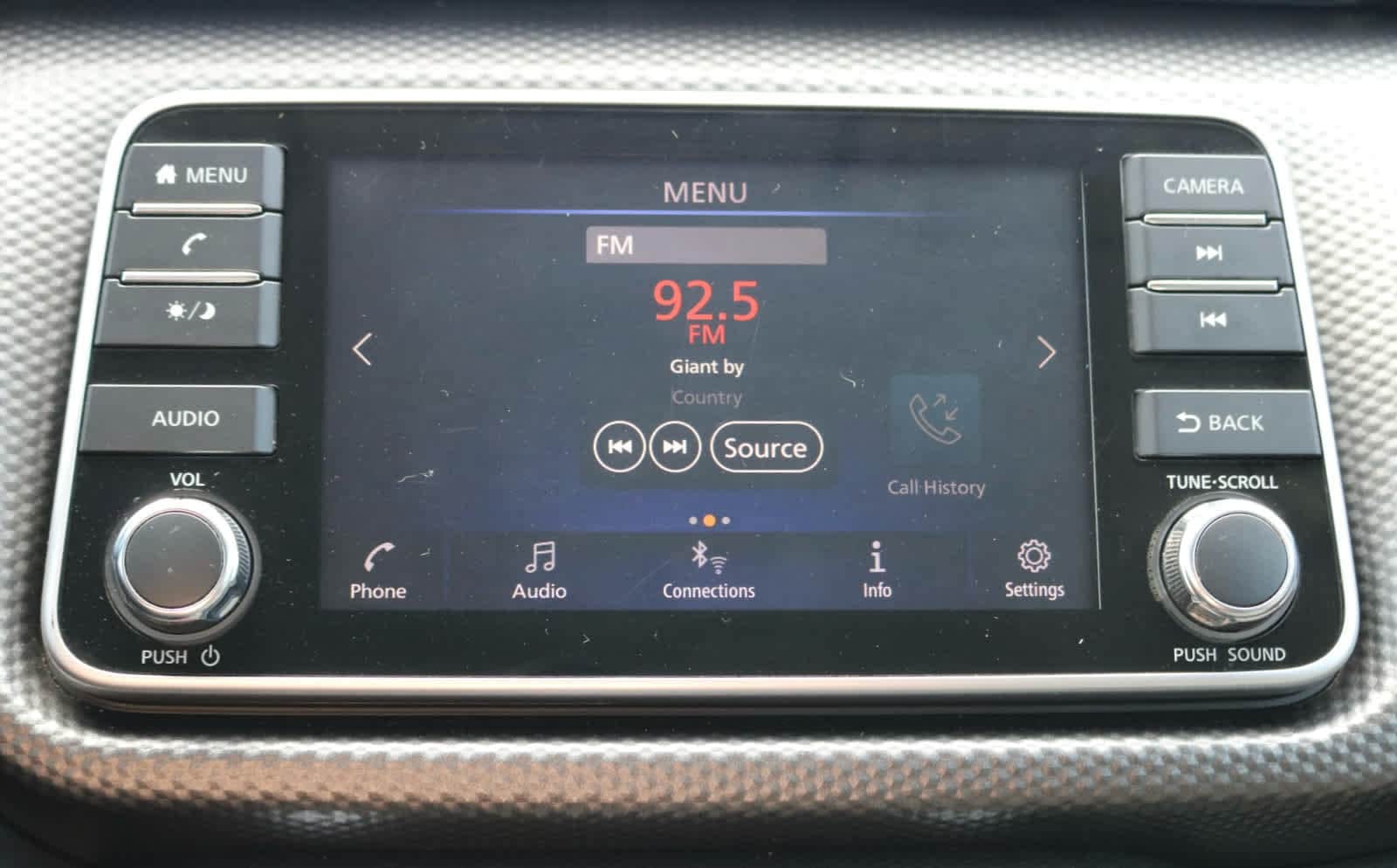 Thumbnail: 2019 Nissan Kicks - 15