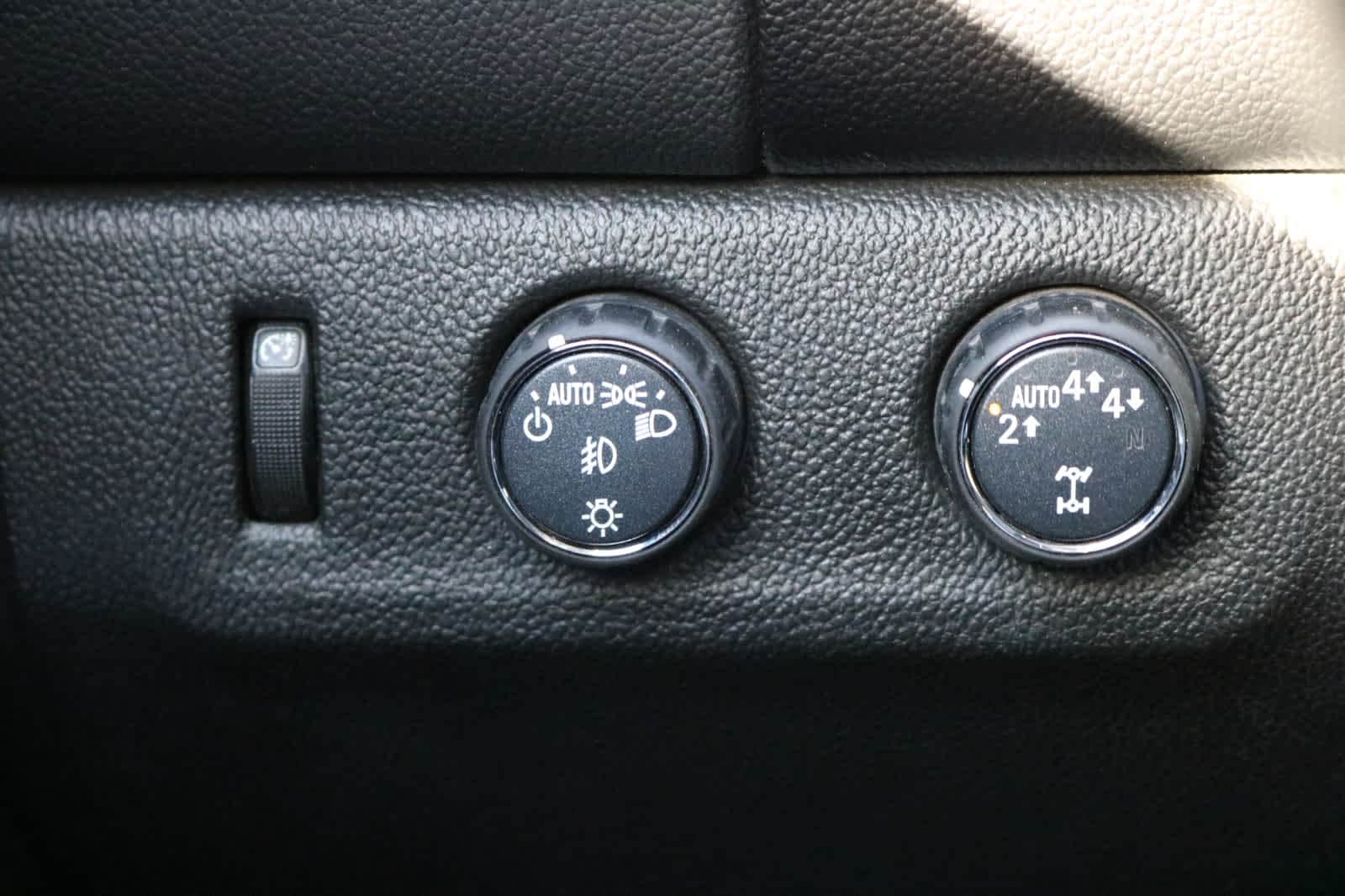 Thumbnail: 2019 Chevrolet Colorado - 20