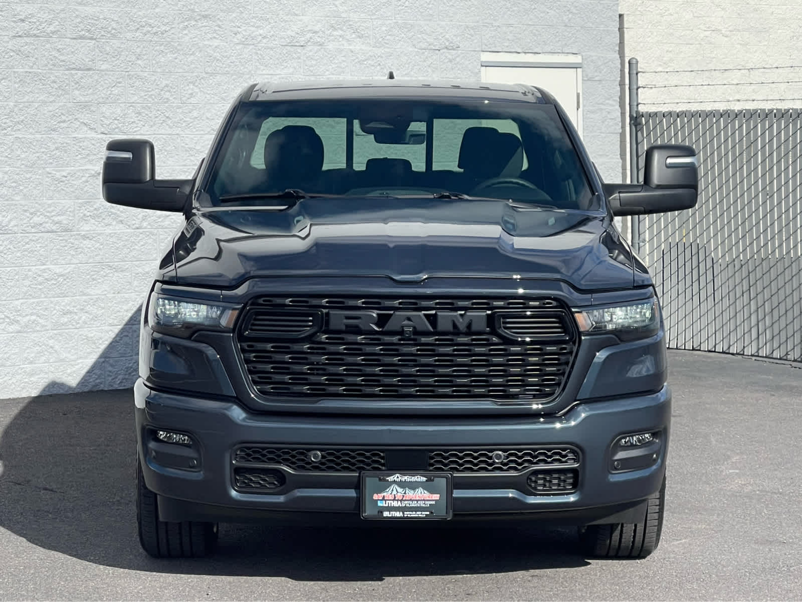 Thumbnail: 2026 RAM 1500 - 3
