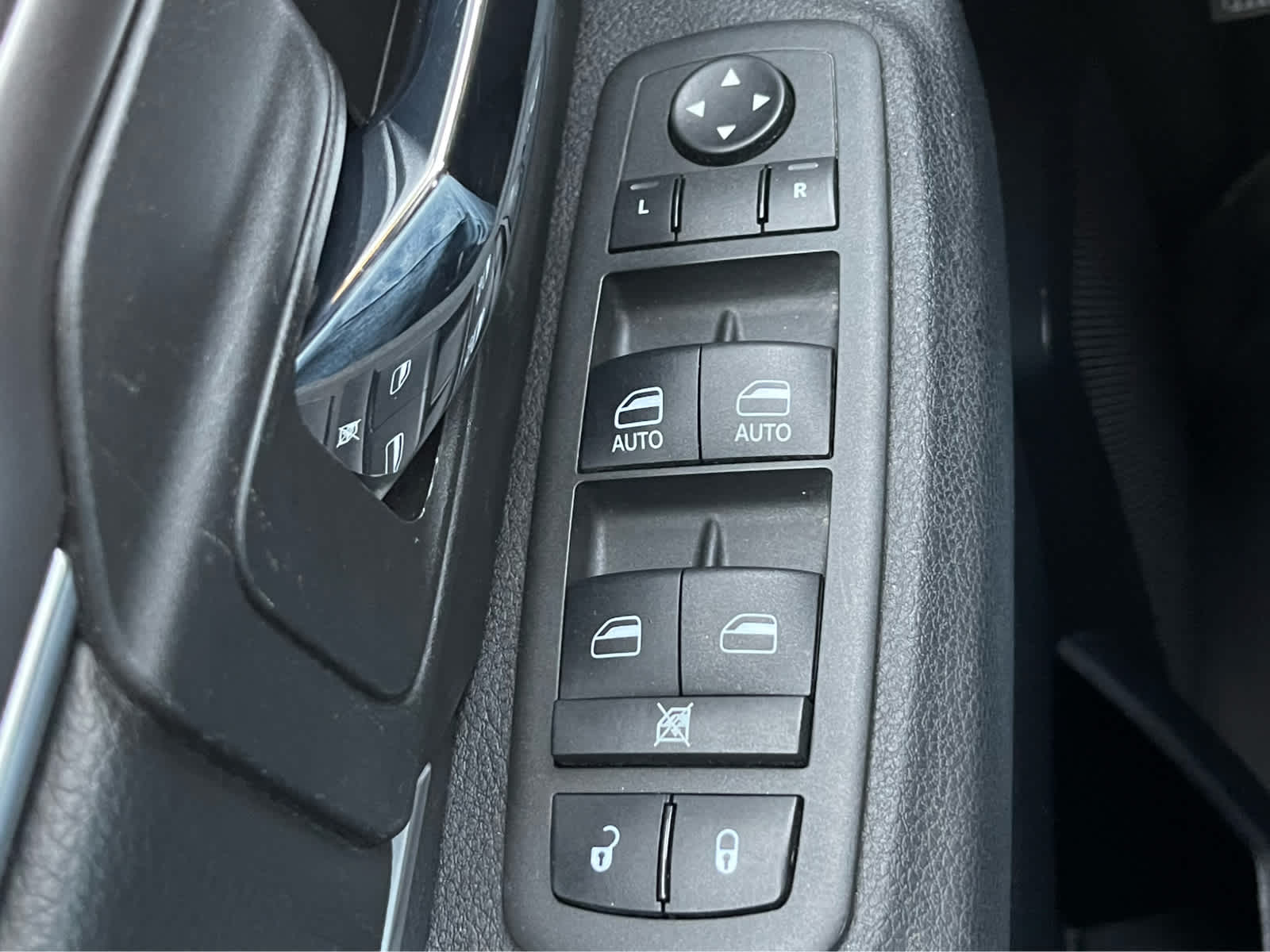 Thumbnail: 2022 RAM 1500 Classic - 18