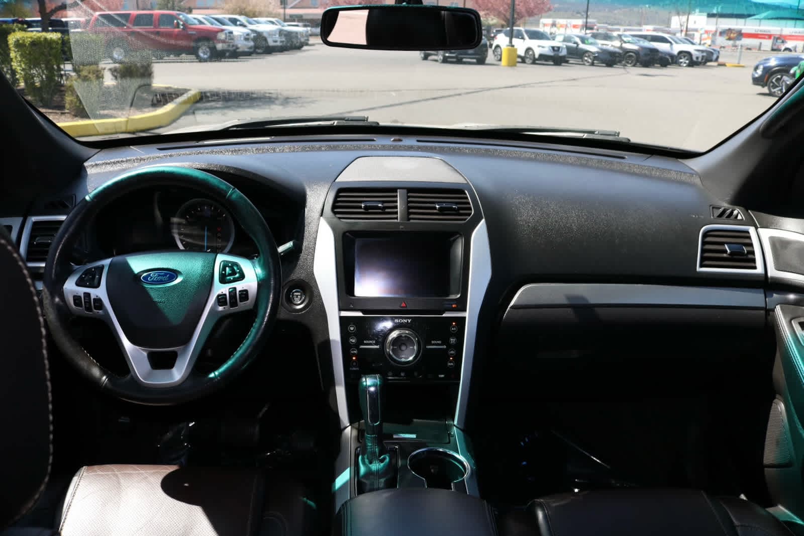 Thumbnail: 2015 Ford Explorer - 13