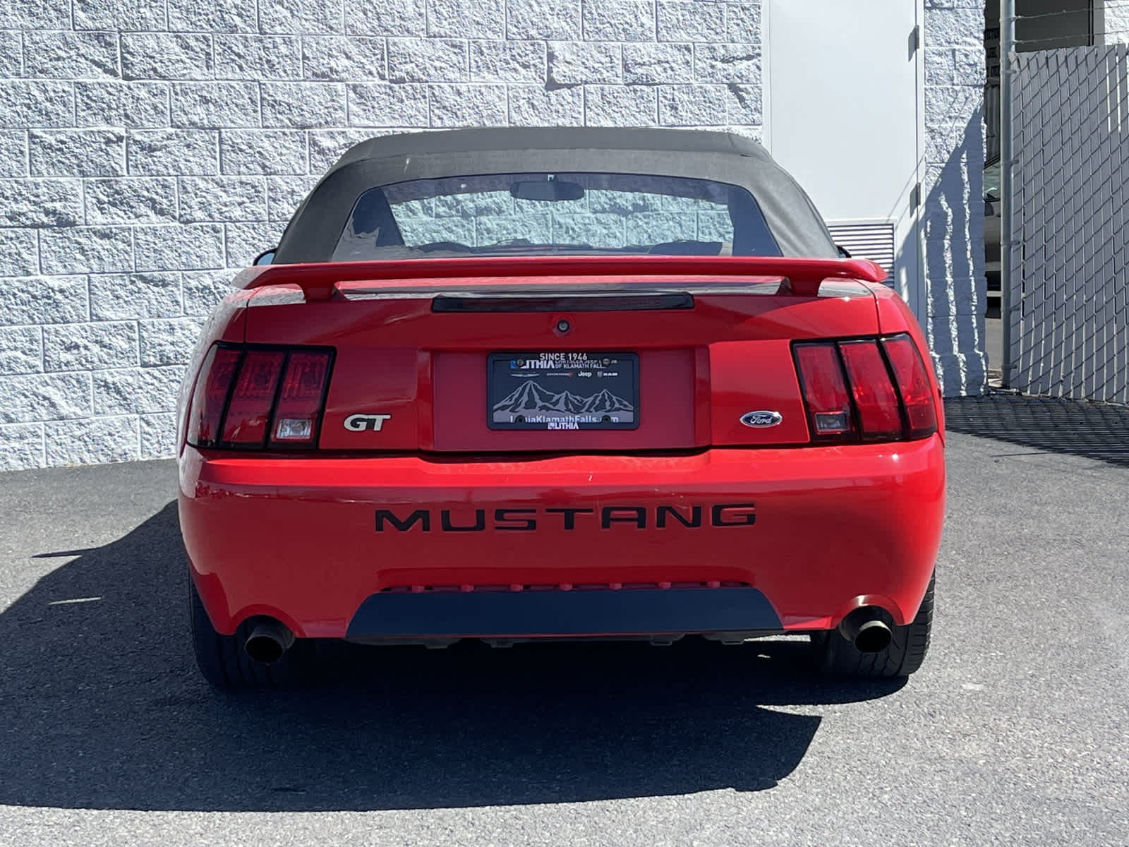 2003 Ford Mustang  6