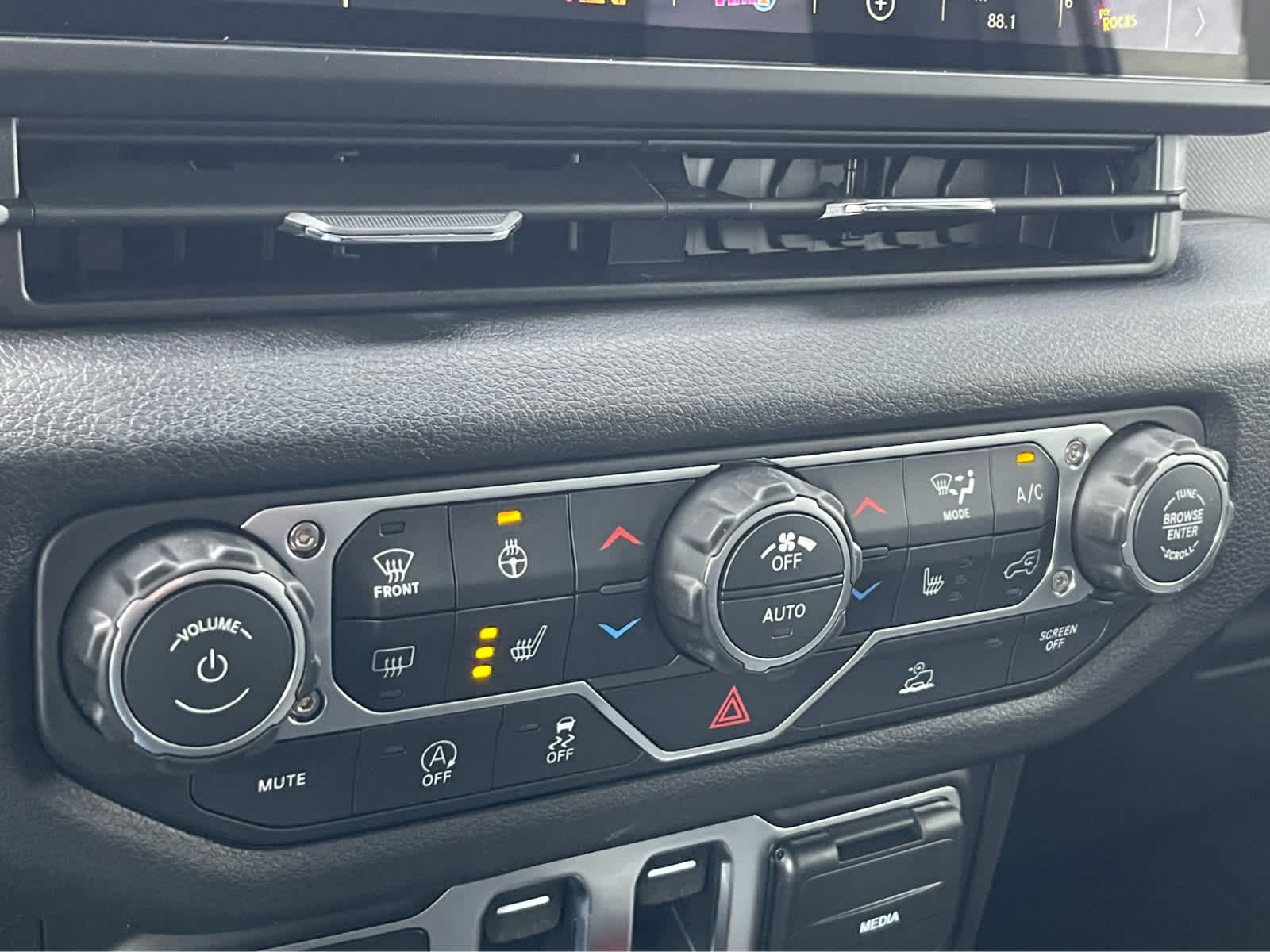 Thumbnail: 2026 Jeep Wrangler - 16