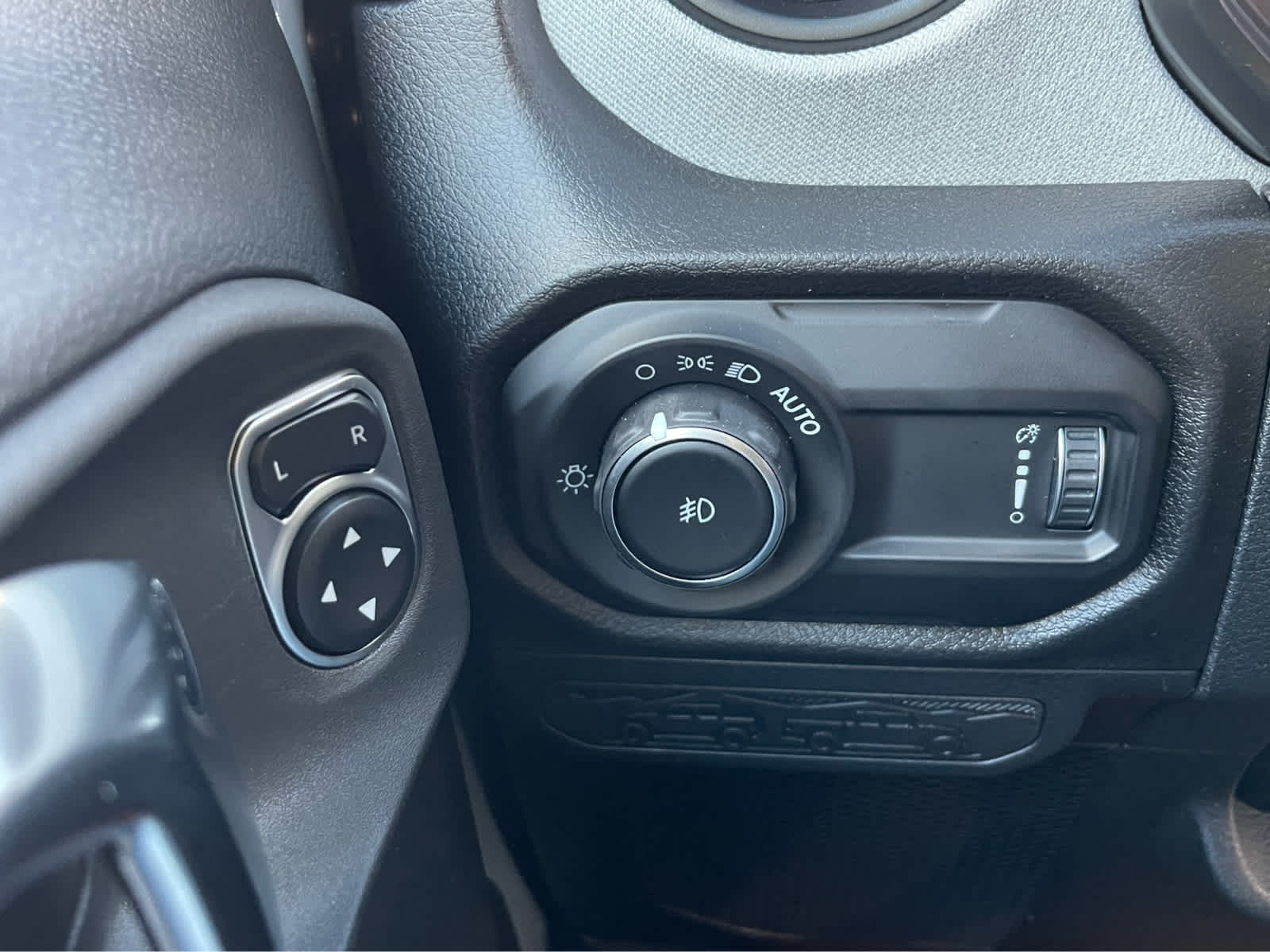 Thumbnail: 2026 Jeep Wrangler - 18