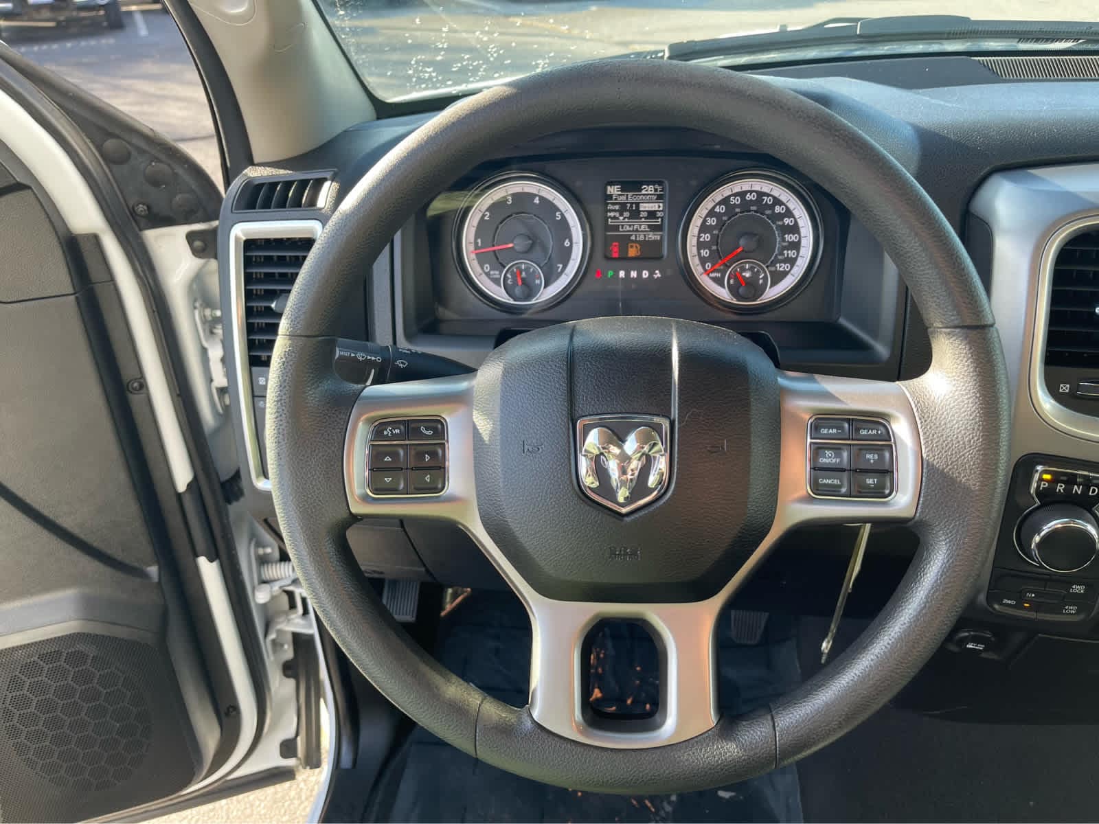 Thumbnail: 2022 RAM 1500 Classic - 23