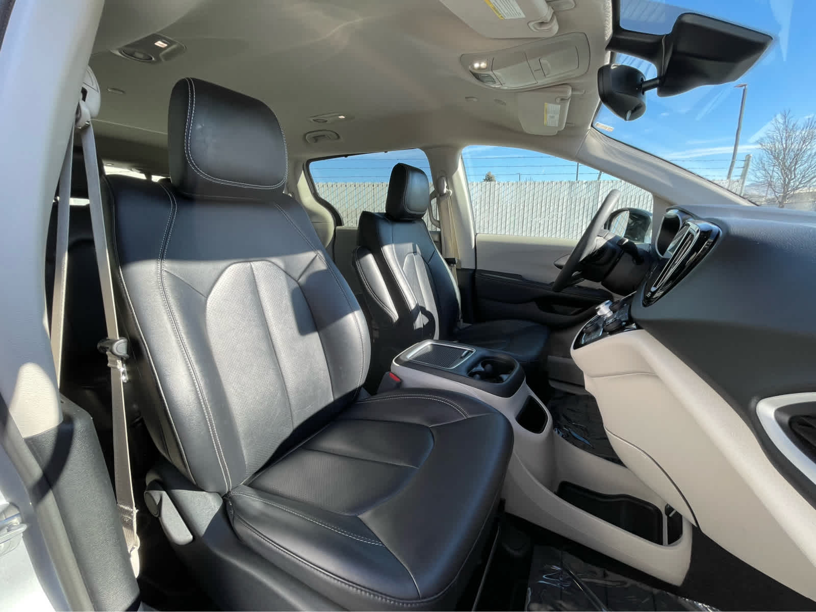 Thumbnail: 2024 Chrysler Pacifica - 27