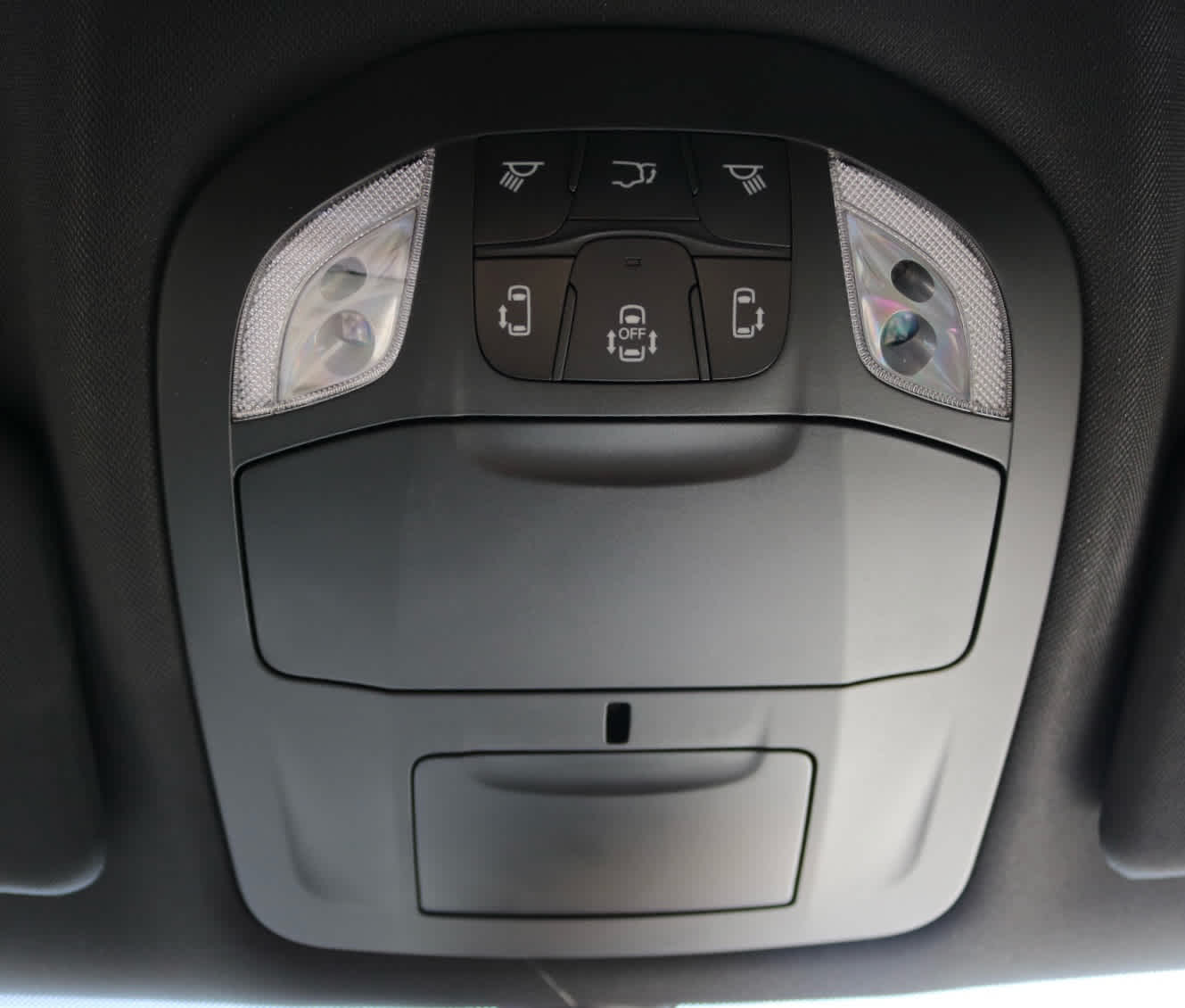 Thumbnail: 2026 Chrysler Pacifica - 18