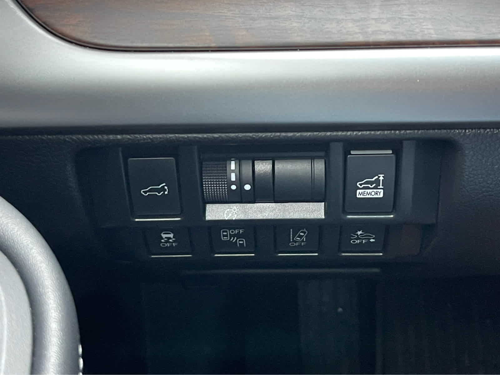 Thumbnail: 2018 Subaru Outback - 17