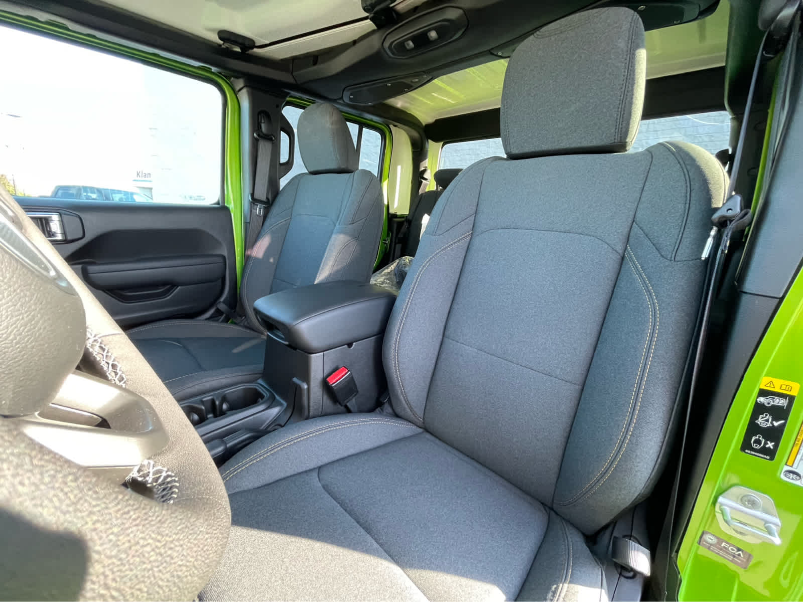 Thumbnail: 2025 Jeep Gladiator - 23