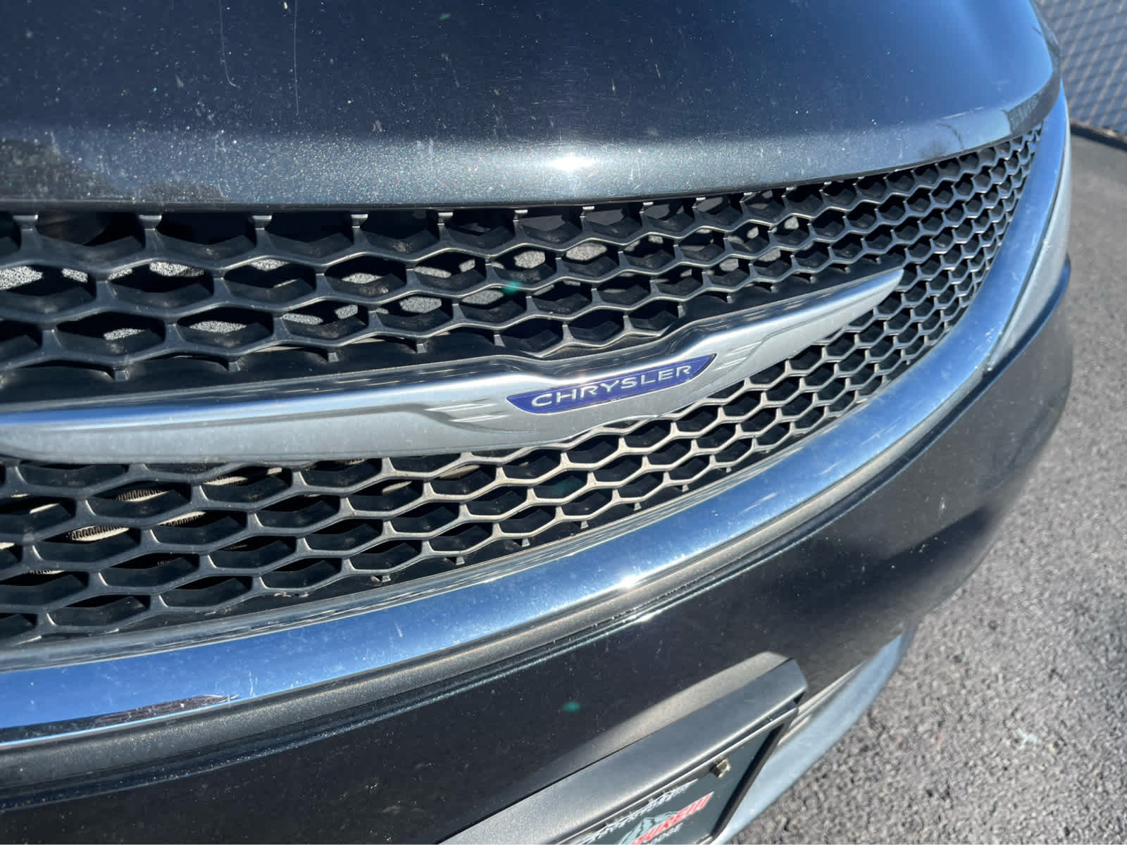 Thumbnail: 2020 Chrysler Voyager - 8