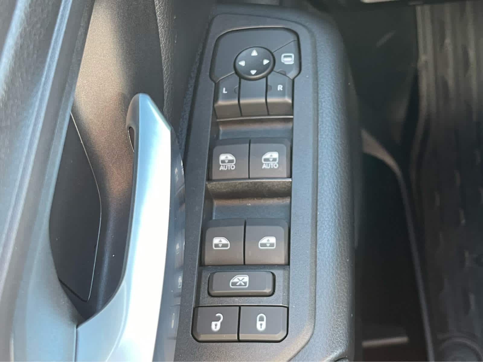 Thumbnail: 2026 RAM 1500 - 20