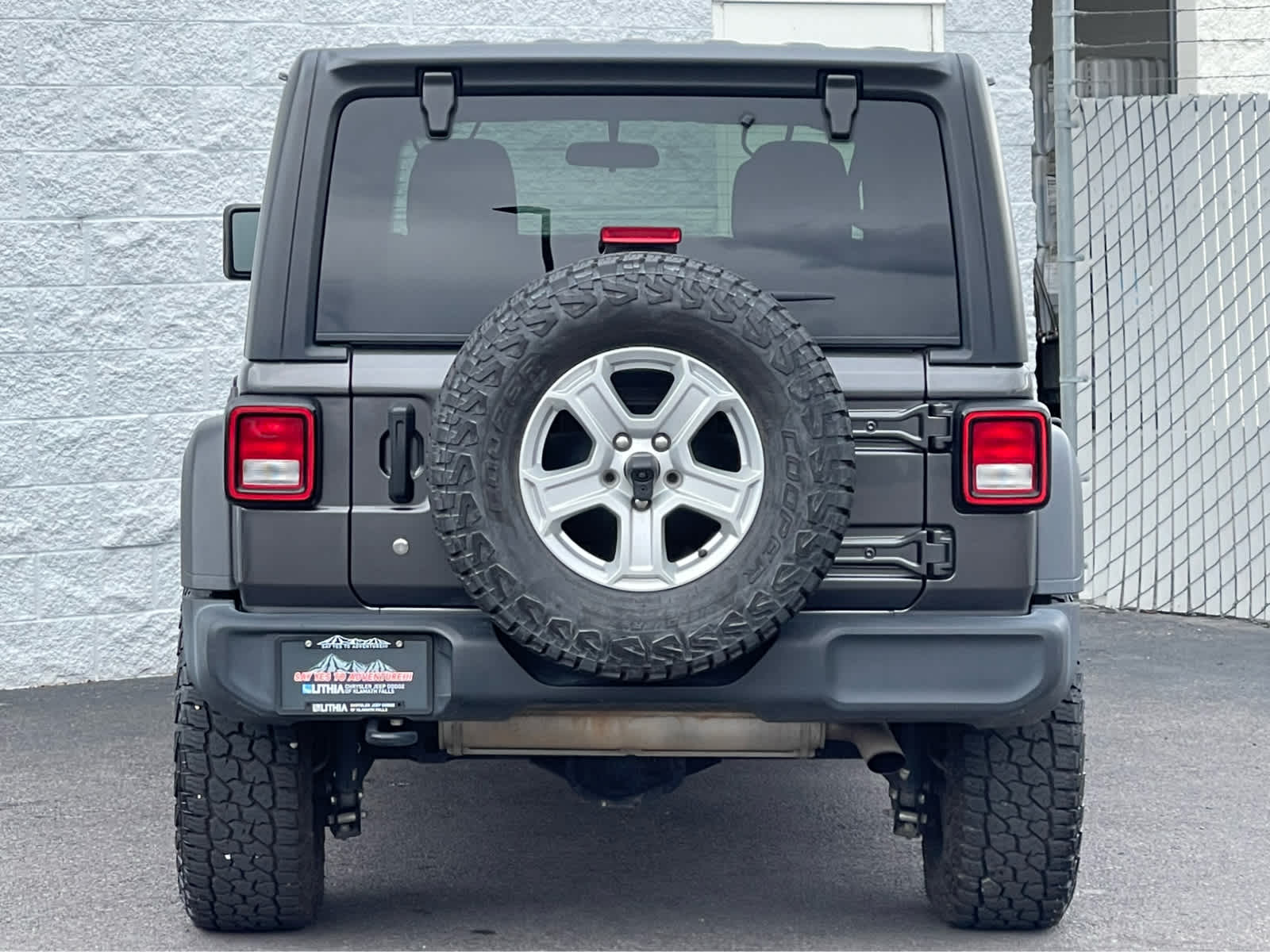 Thumbnail: 2019 Jeep Wrangler - 6