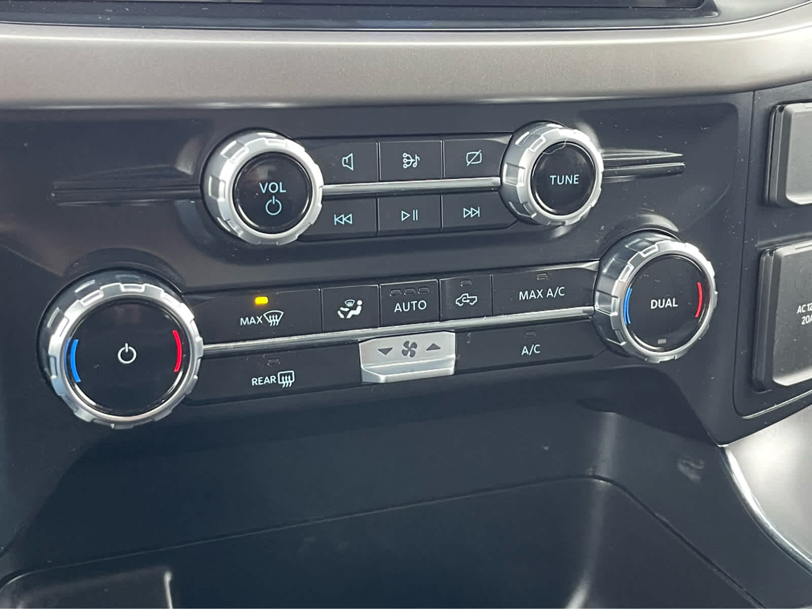 Thumbnail: 2024 Ford F-150 - 16