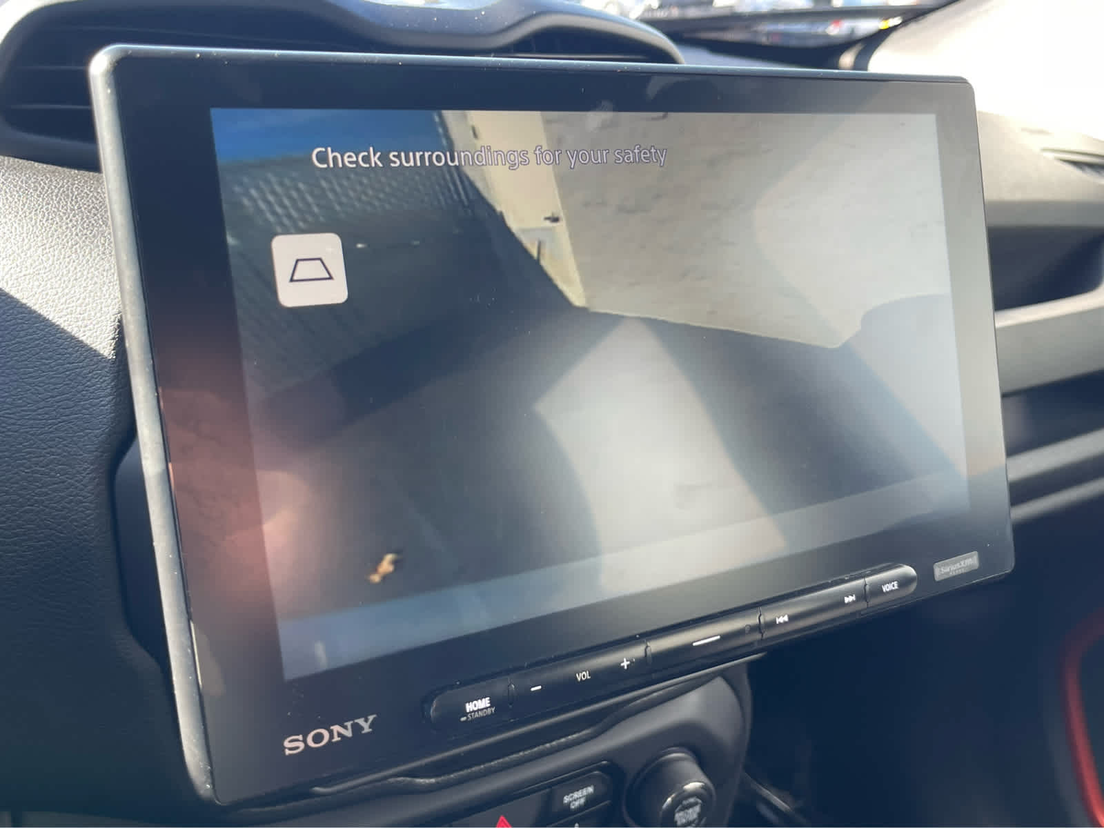 Thumbnail: 2021 Jeep Renegade - 20