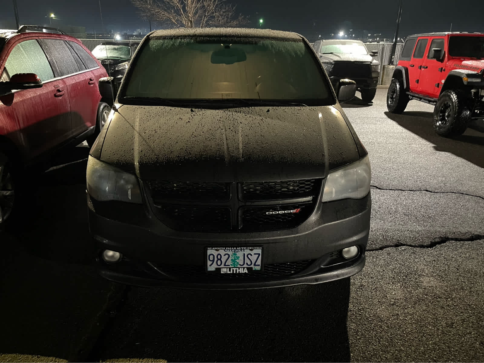 Thumbnail: 2016 Dodge Grand Caravan - 2