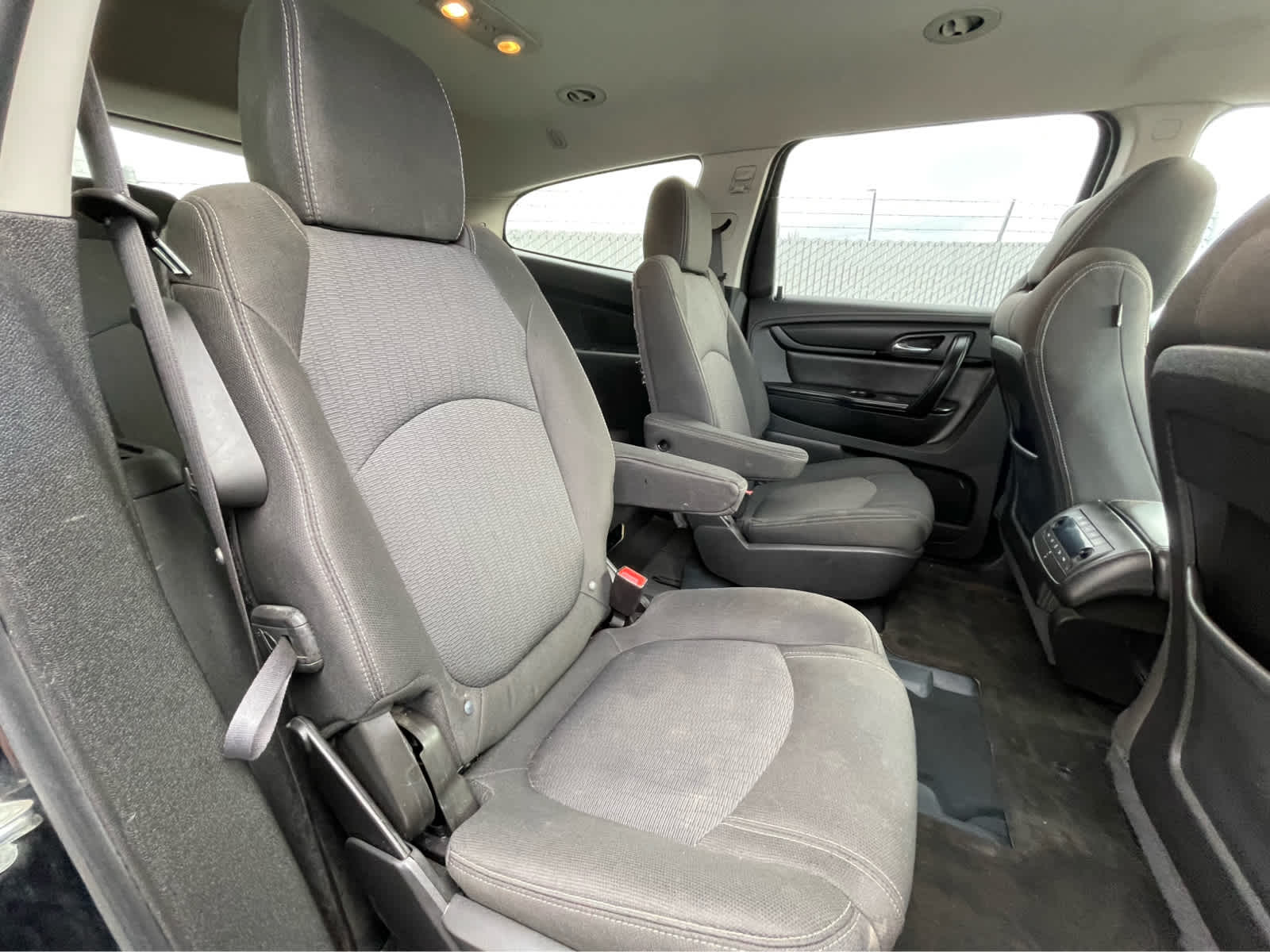 Thumbnail: 2017 Chevrolet Traverse - 27