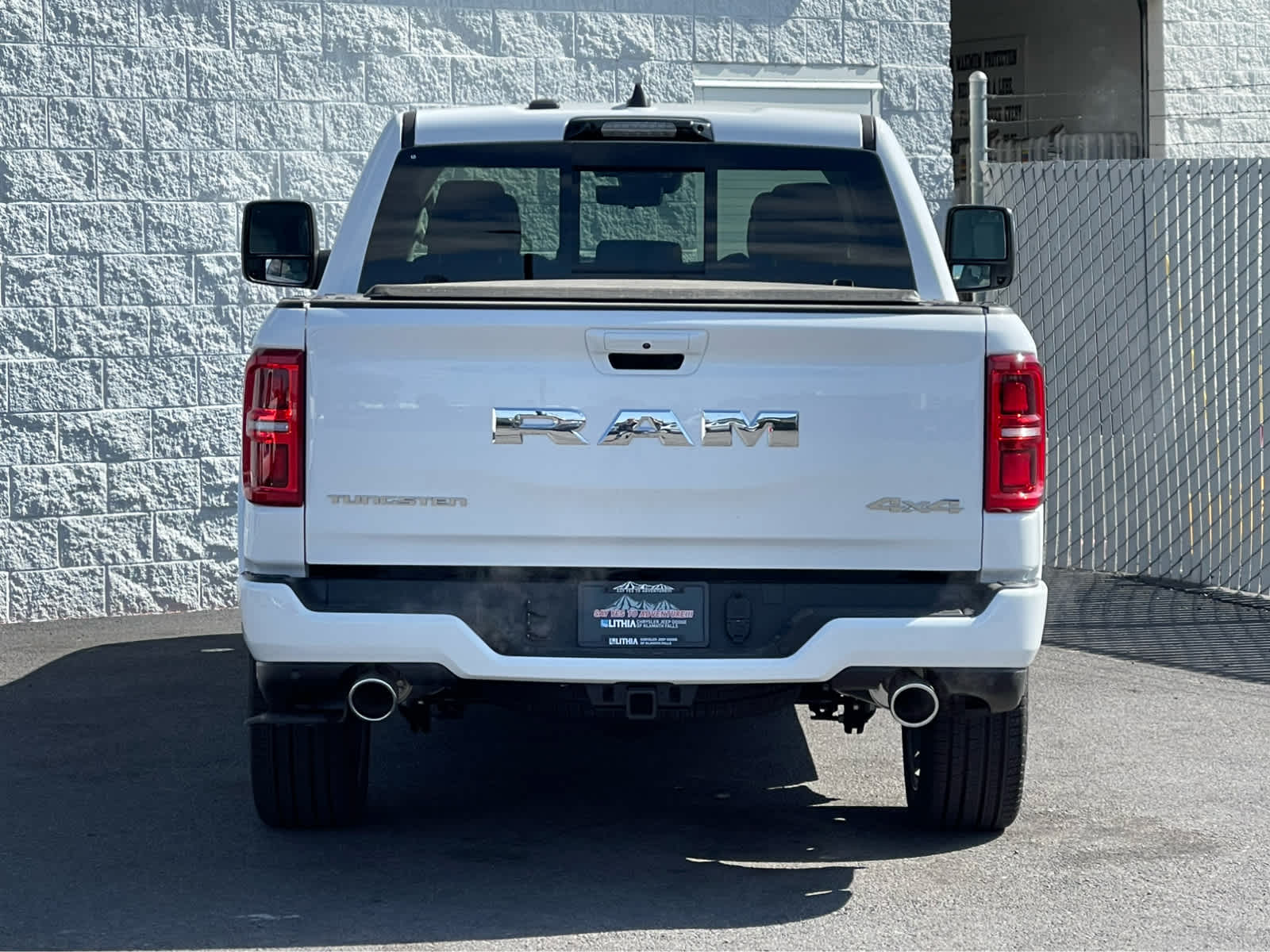 Thumbnail: 2025 RAM 1500 - 6