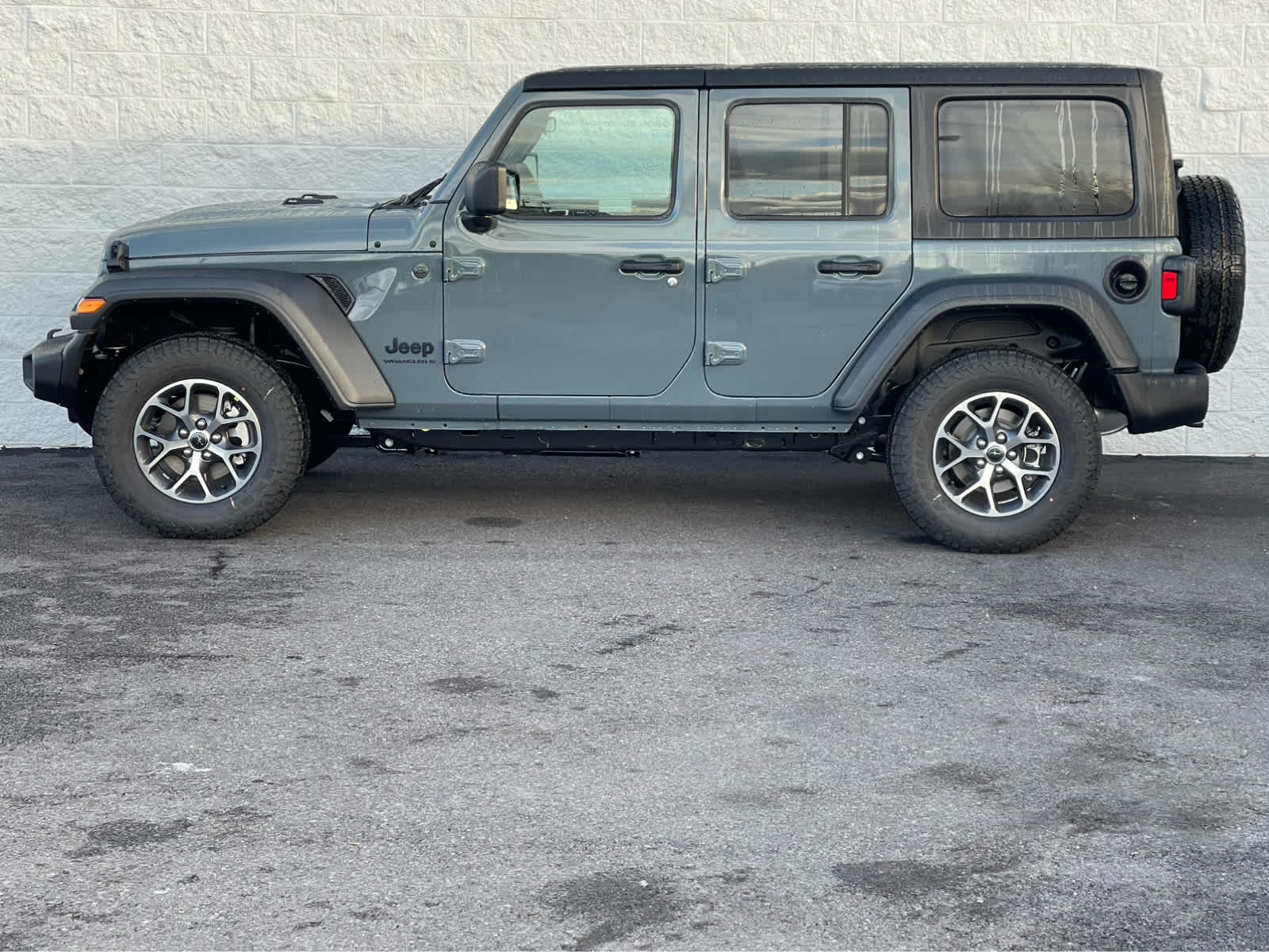 Thumbnail: 2026 Jeep Wrangler - 4