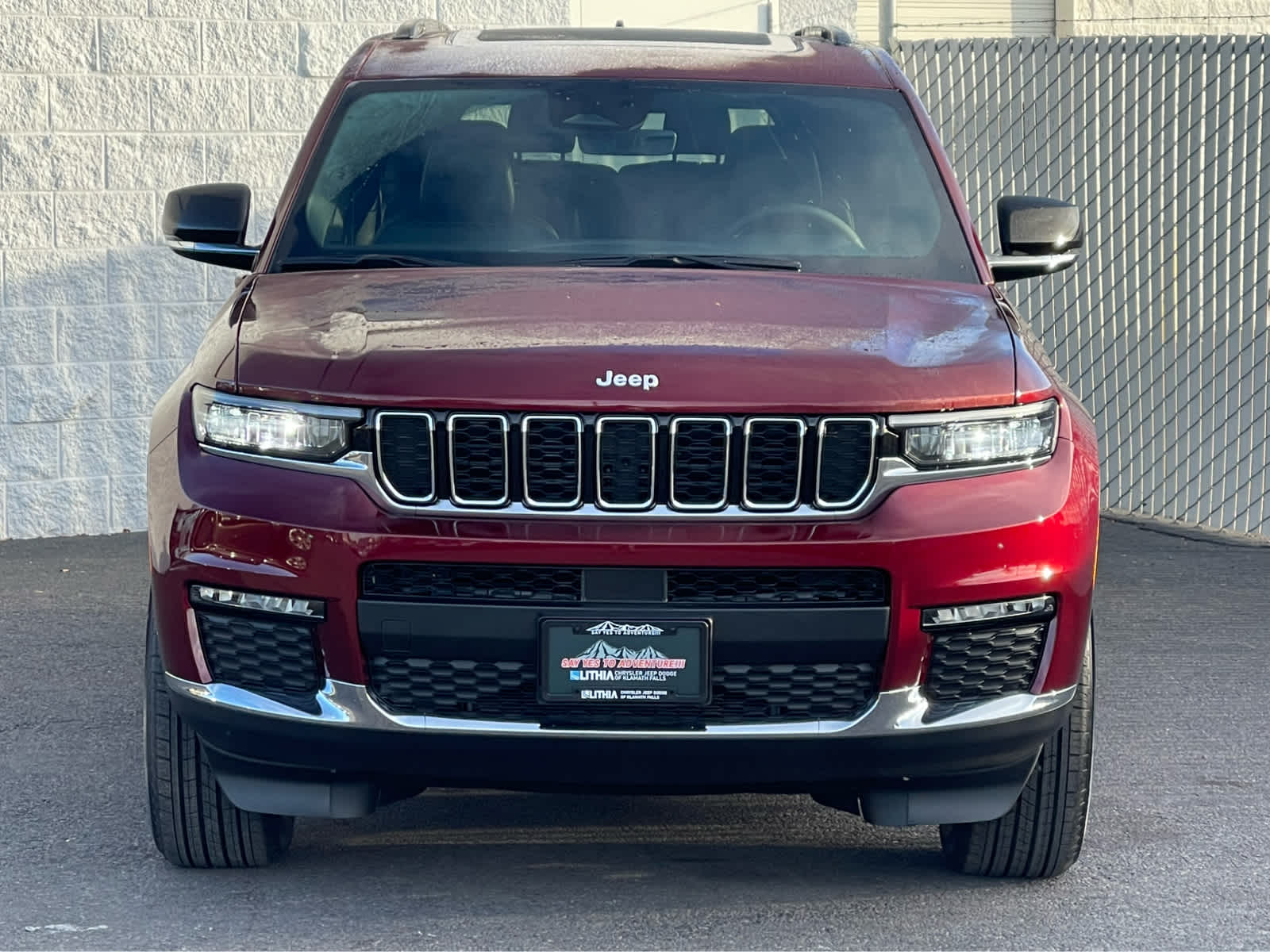Thumbnail: 2025 Jeep Grand Cherokee - 3