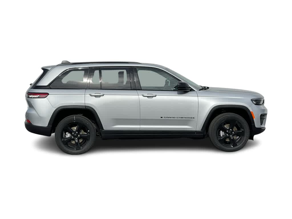 Thumbnail: 2025 Jeep Grand Cherokee - 5
