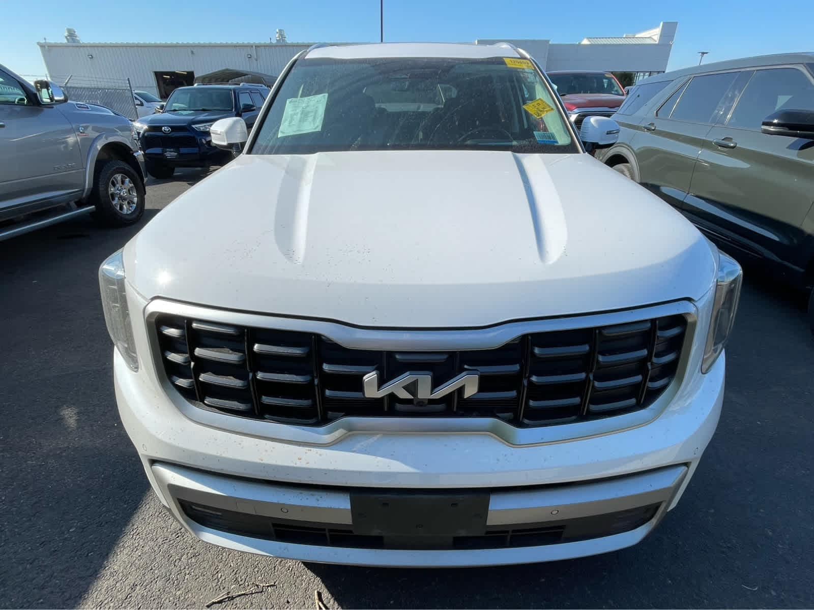 Thumbnail: 2023 Kia Telluride - 2