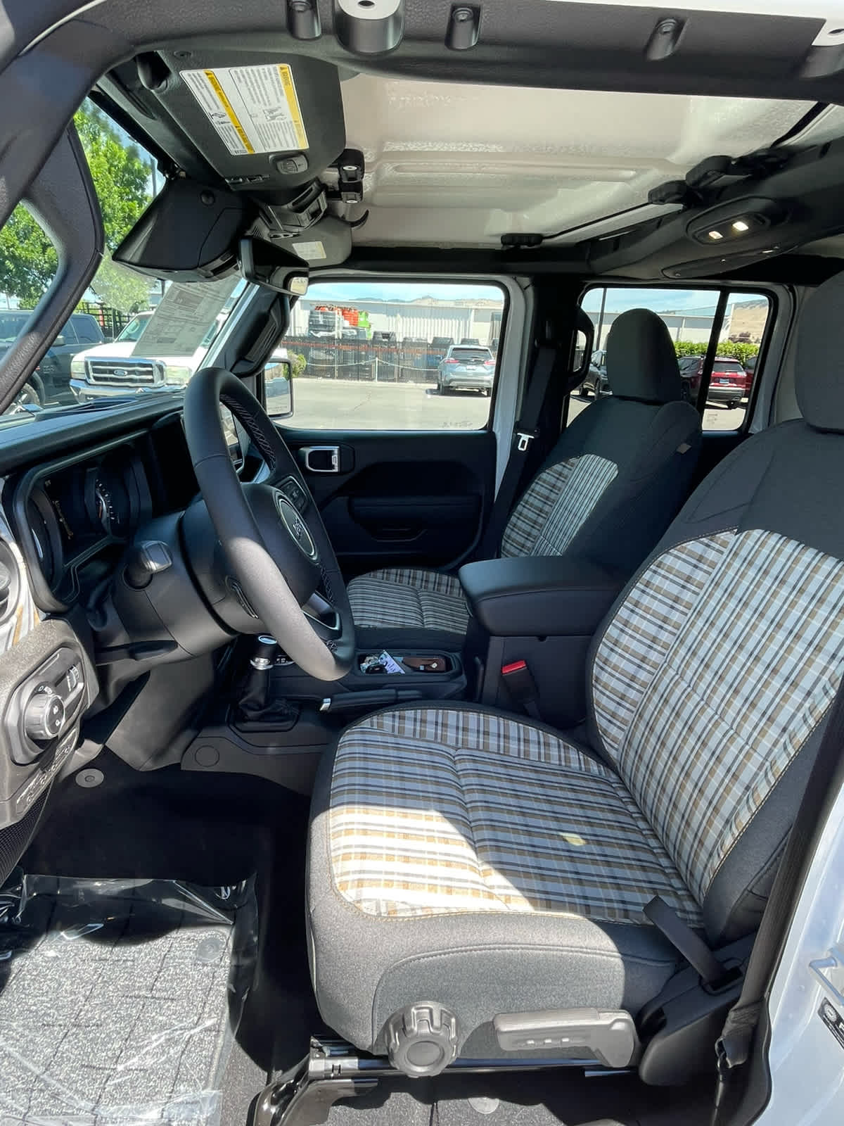 Thumbnail: 2026 Jeep Gladiator - 28