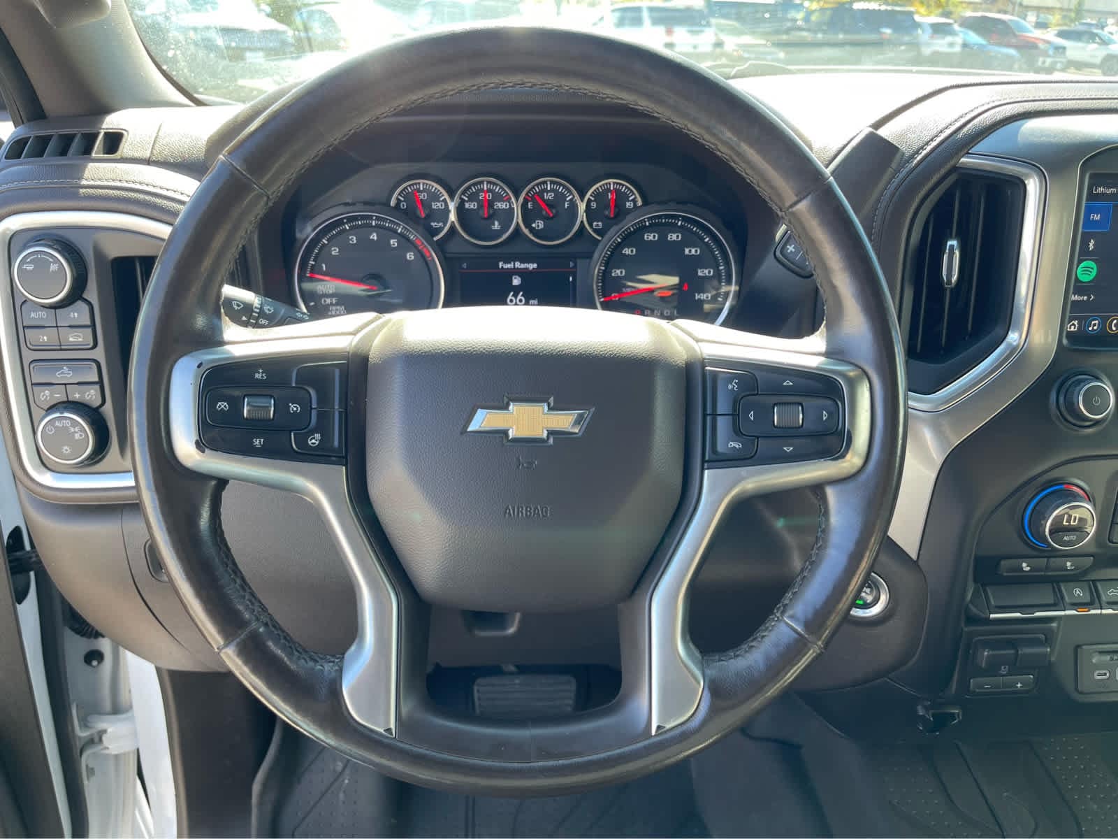 Thumbnail: 2019 Chevrolet Silverado 1500 - 22