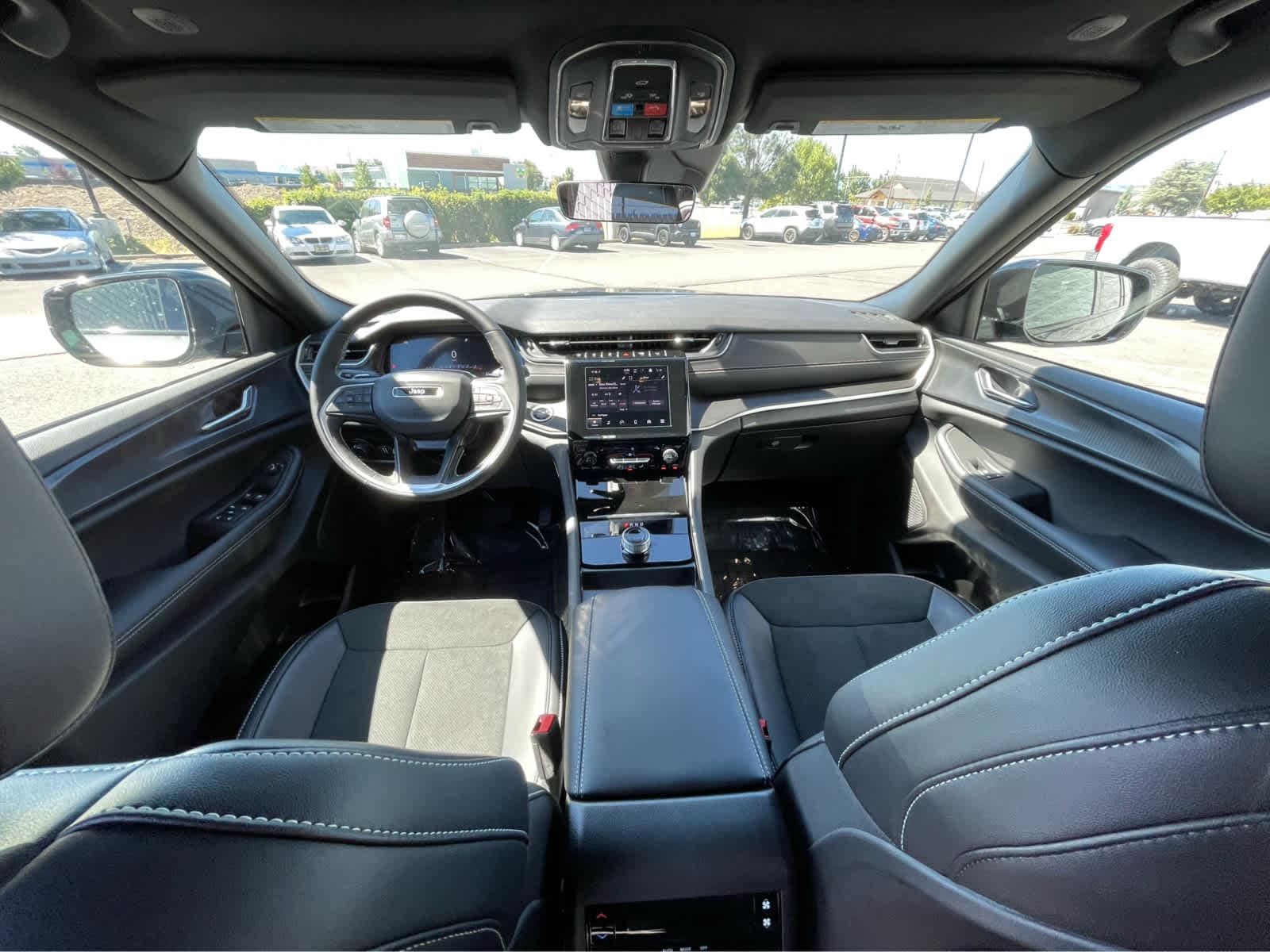 Thumbnail: 2025 Jeep Grand Cherokee - 11