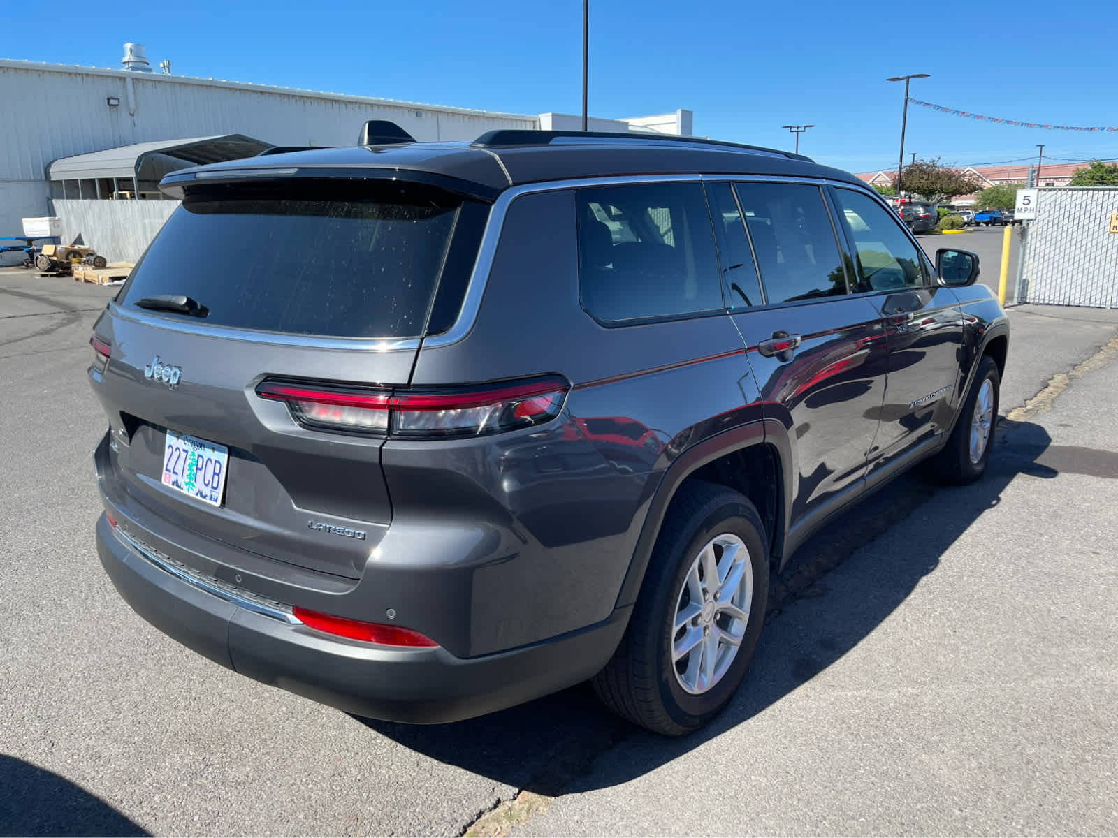 2024 Jeep Grand Cherokee L photo 4