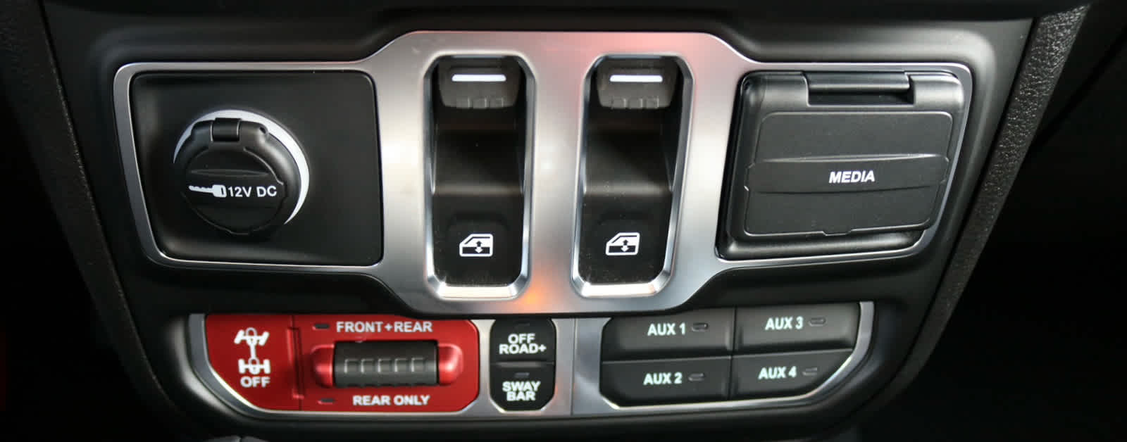 Thumbnail: 2026 Jeep Wrangler - 17