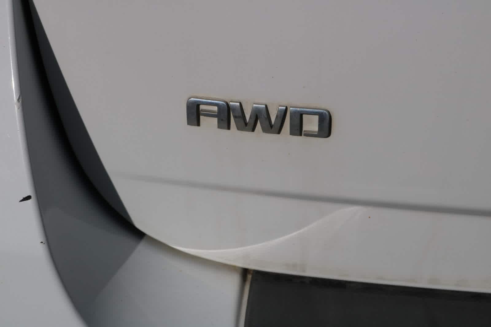 Thumbnail: 2012 Chevrolet Equinox - 10