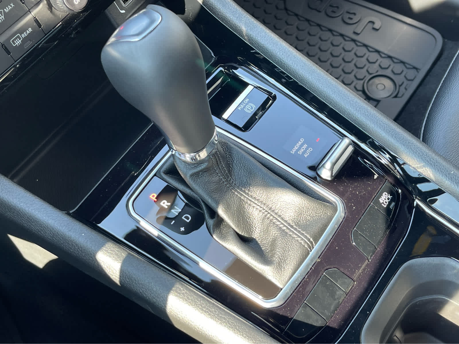 Thumbnail: 2025 Jeep Compass - 15