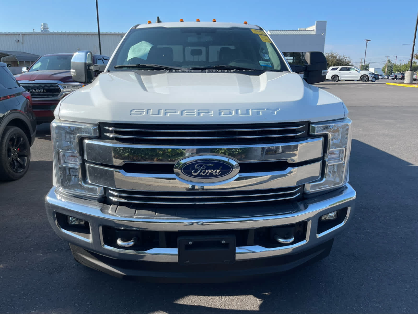 2019 Ford F-350 Lariat photo 2