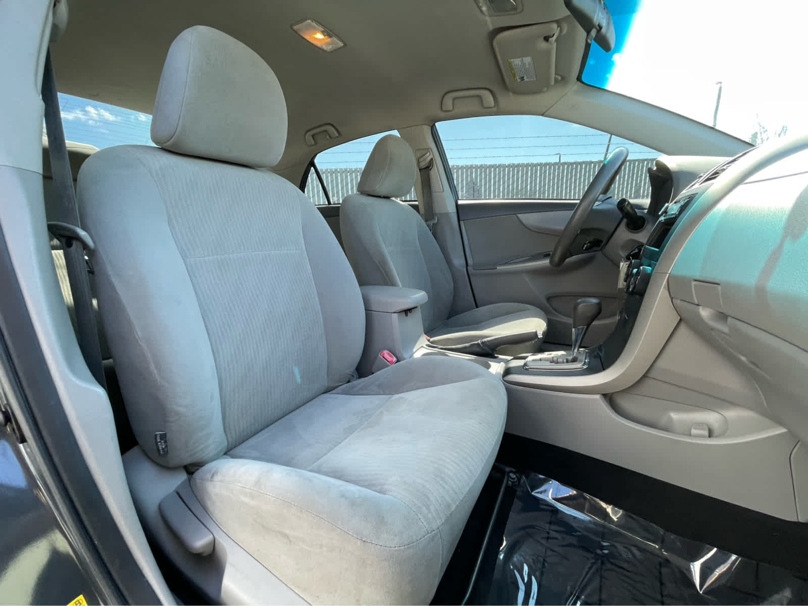 Thumbnail: 2010 Toyota Corolla - 27