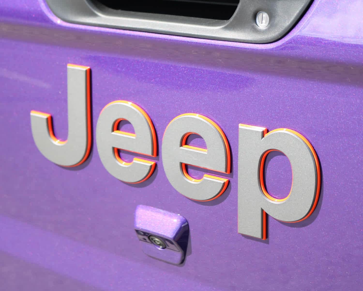 Thumbnail: 2026 Jeep Gladiator - 9