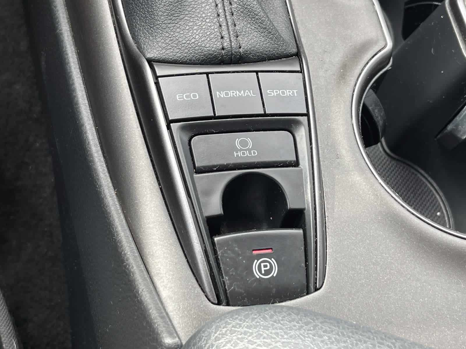 Thumbnail: 2023 Toyota Camry - 15