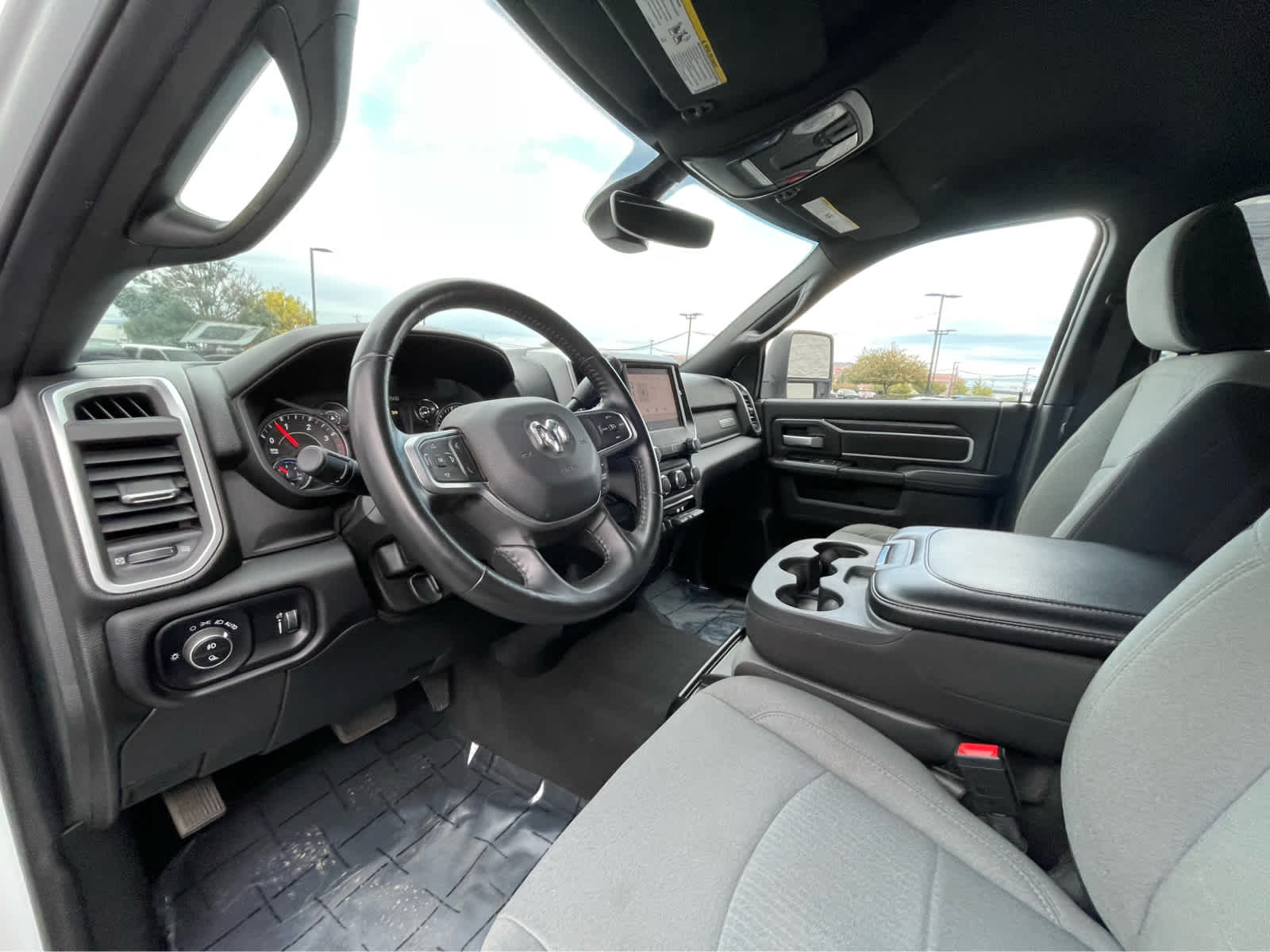2024 Ram 2500 Big Horn photo 2