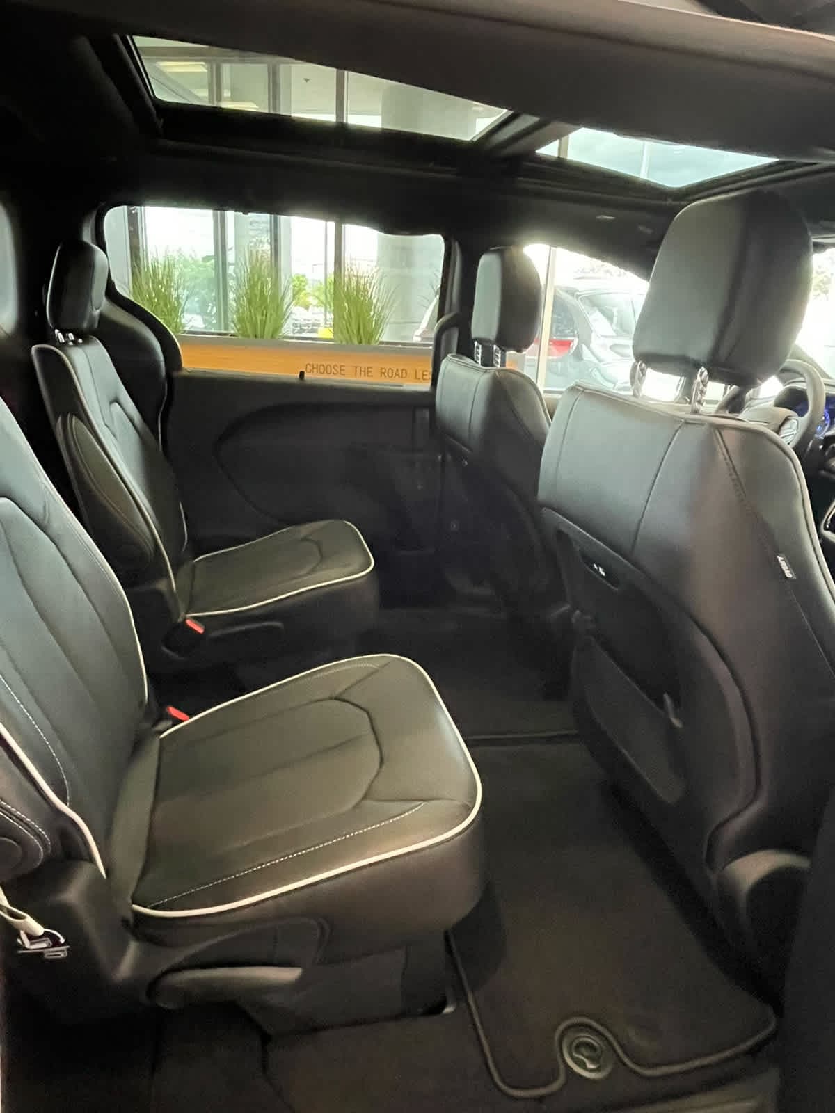 Thumbnail: 2027 Chrysler Pacifica - 22