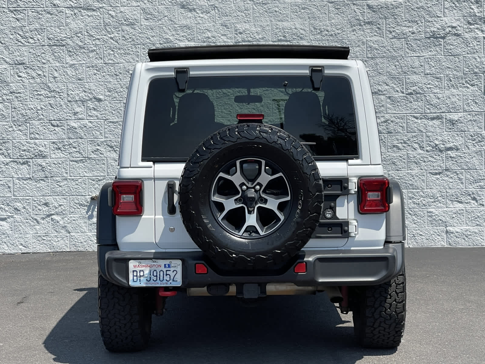 Thumbnail: 2019 Jeep Wrangler - 4