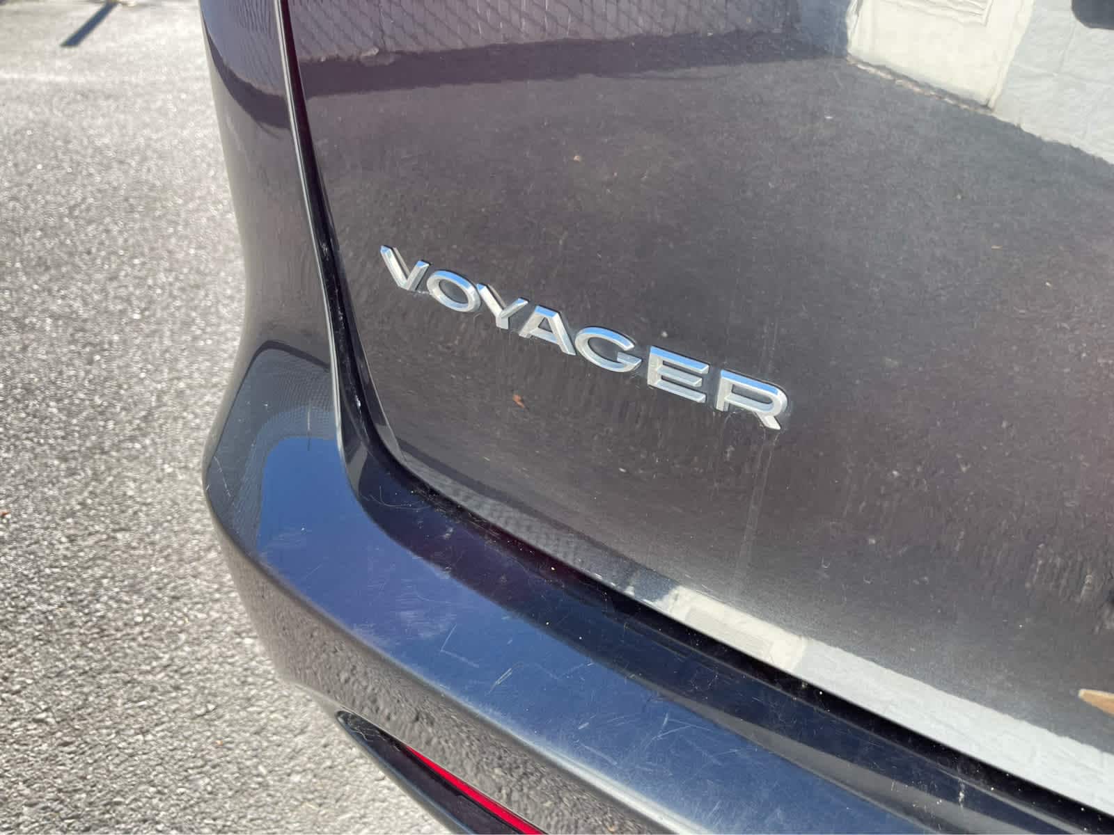 Thumbnail: 2020 Chrysler Voyager - 9