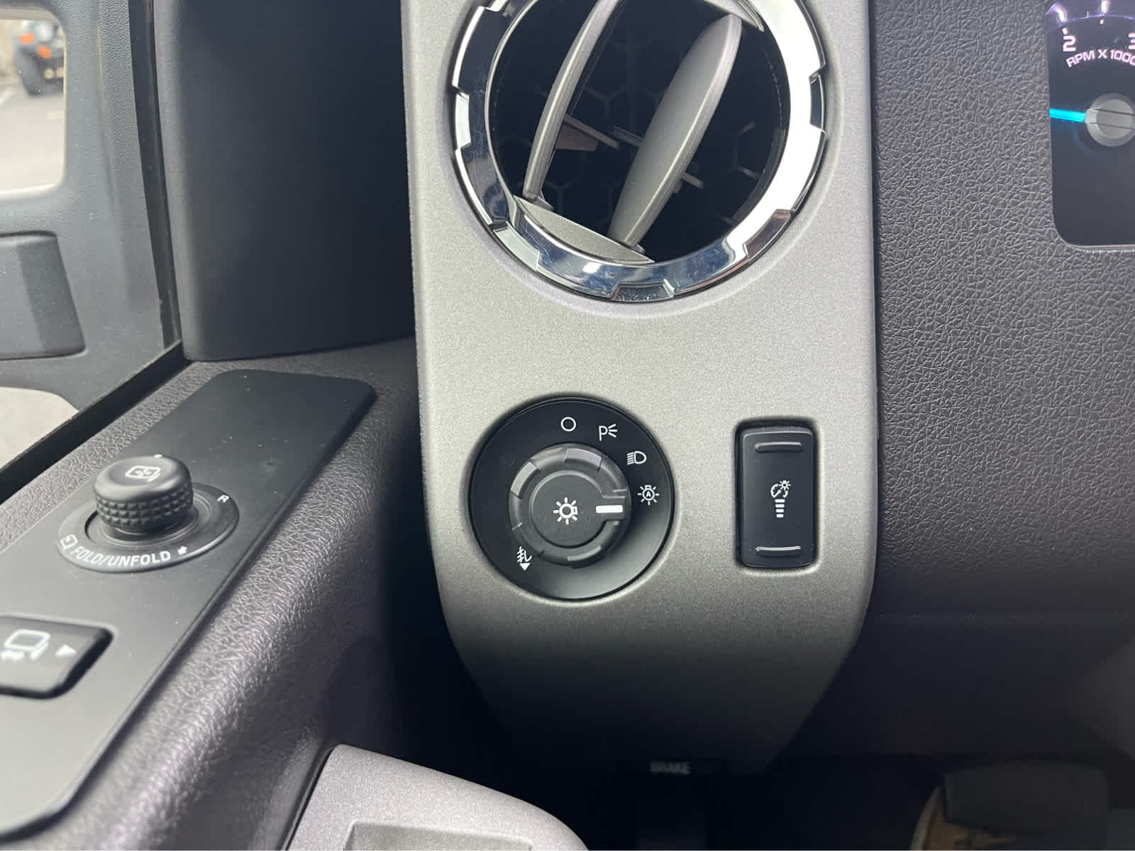 Thumbnail: 2016 Ford F-350 - 18