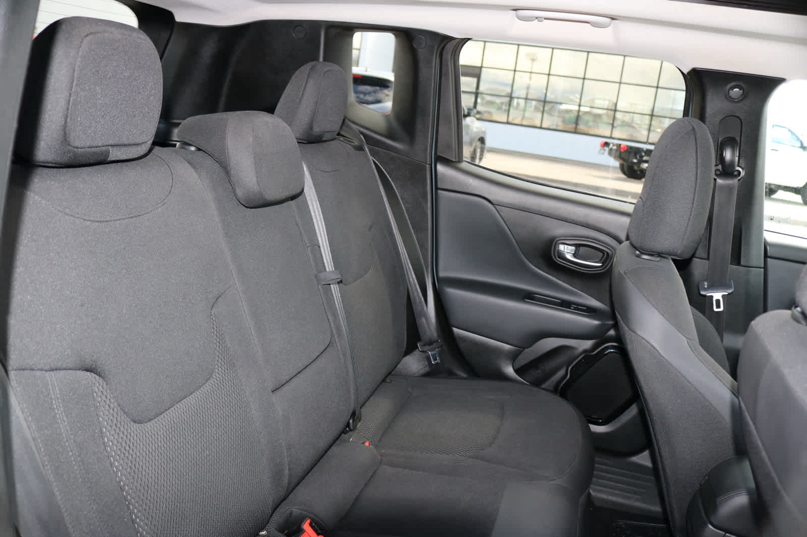 Thumbnail: 2018 Jeep Renegade - 23